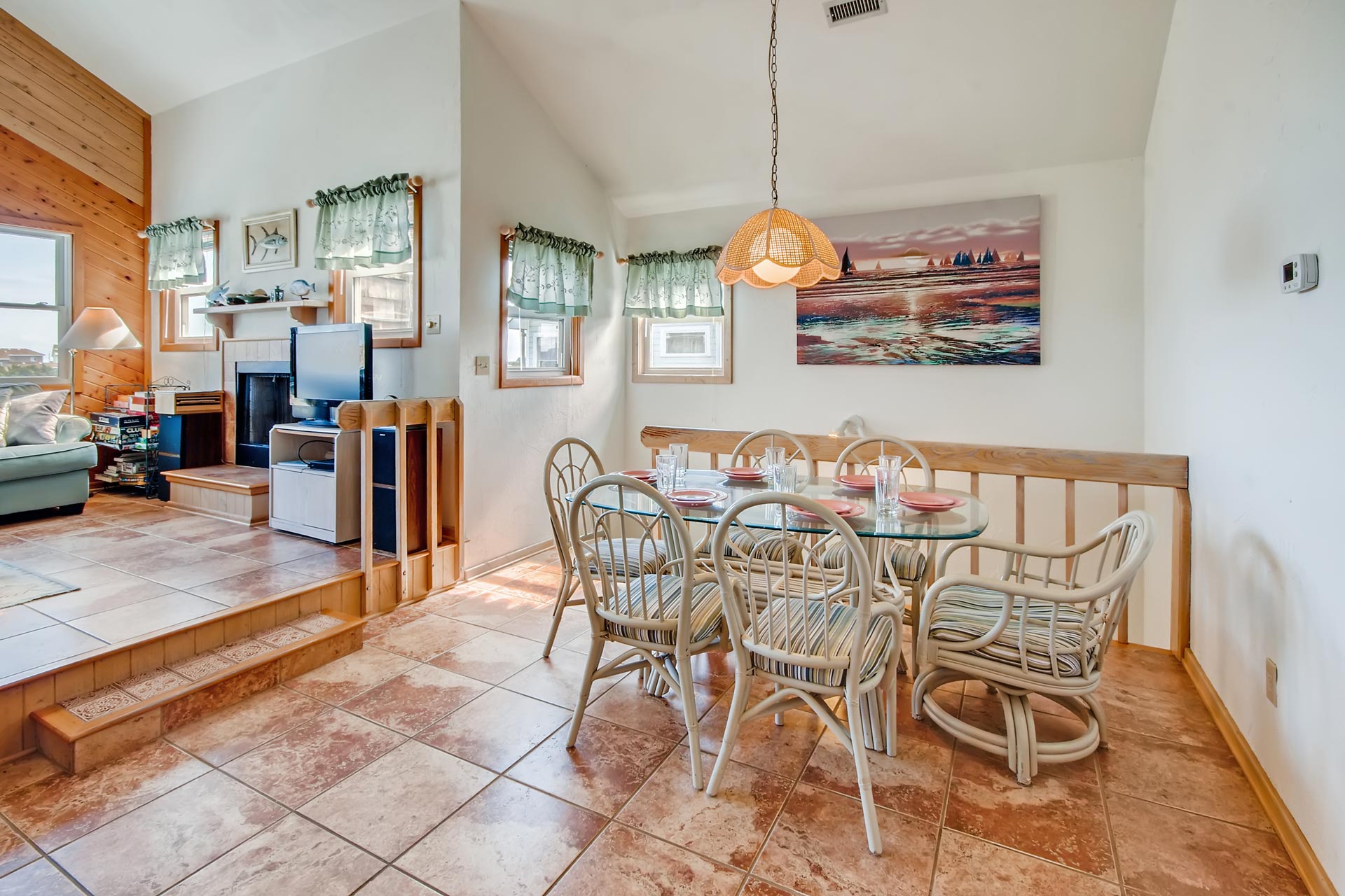 Surf Or Sound Realty Southern Grace 917 Dining Area 2 3347480