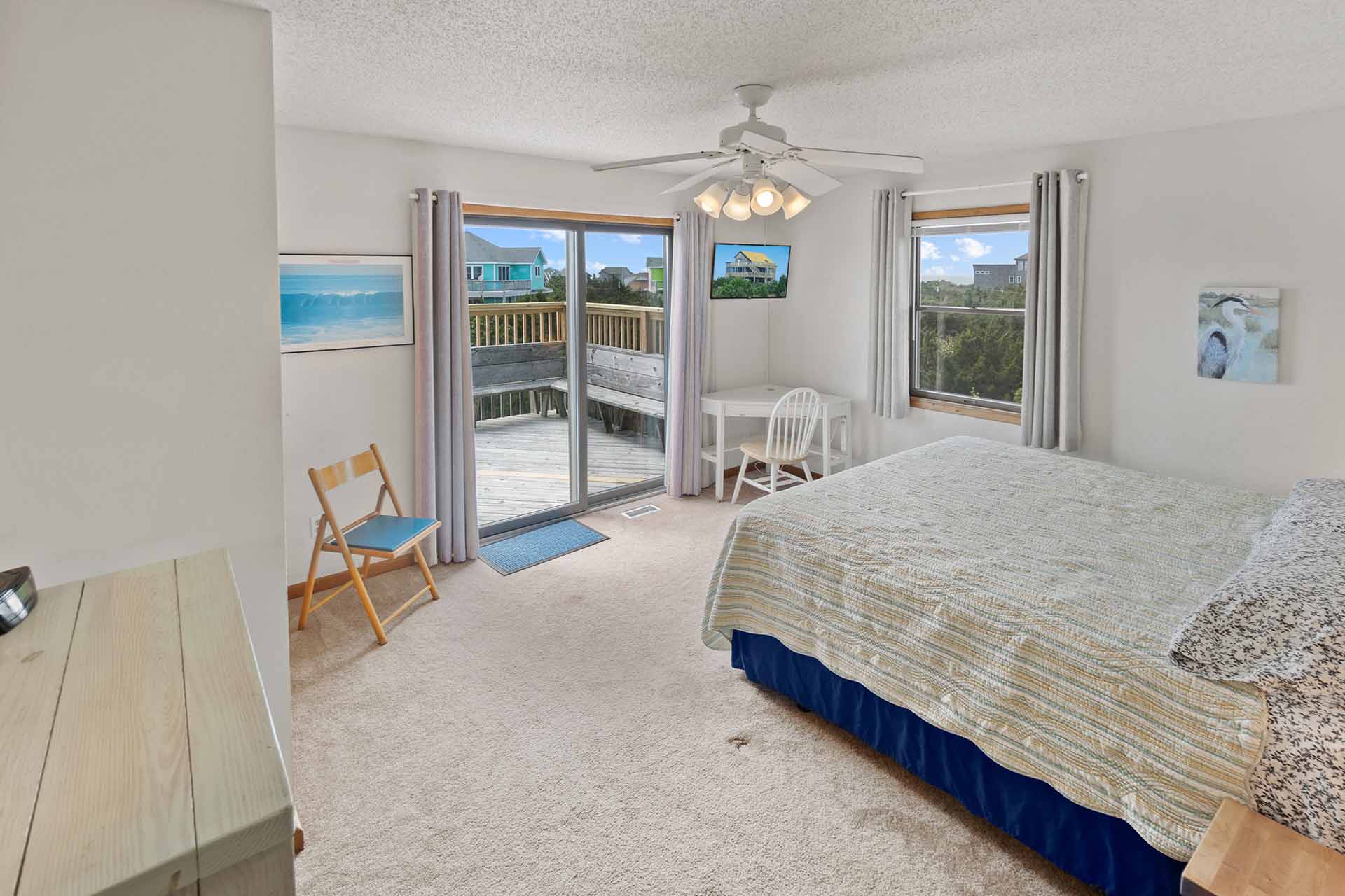 Surf Or Sound Realty 194 Askin Cottage King Bedroom 3362841