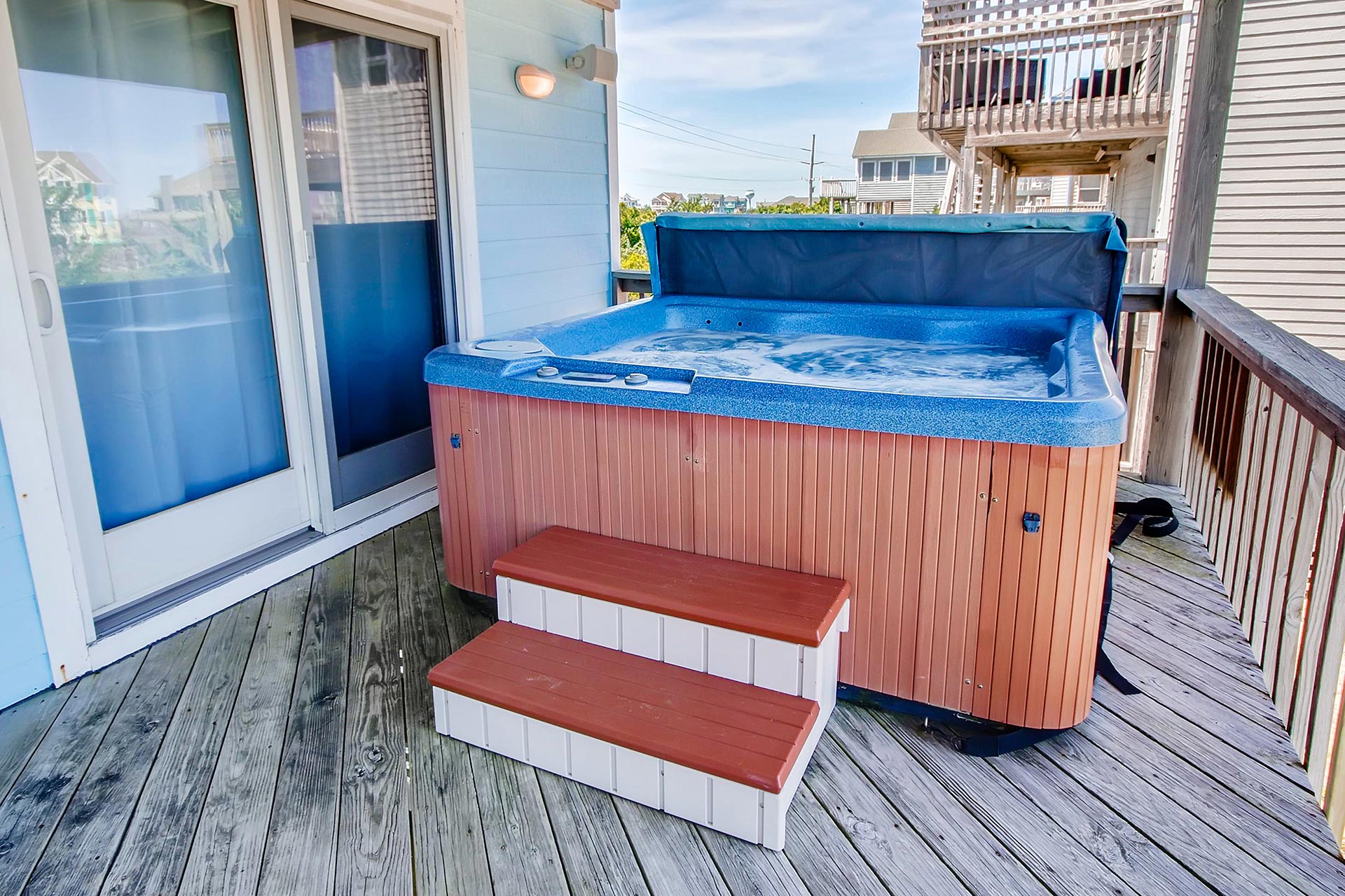 Surf Or Sound Realty Checkmate 647 Hot Tub 3343841