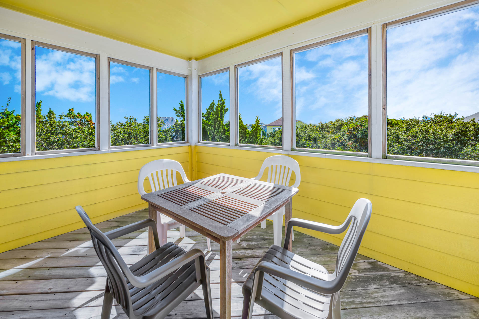 Surf Or Sound Realty 424 A Dream Come True Screened Porch