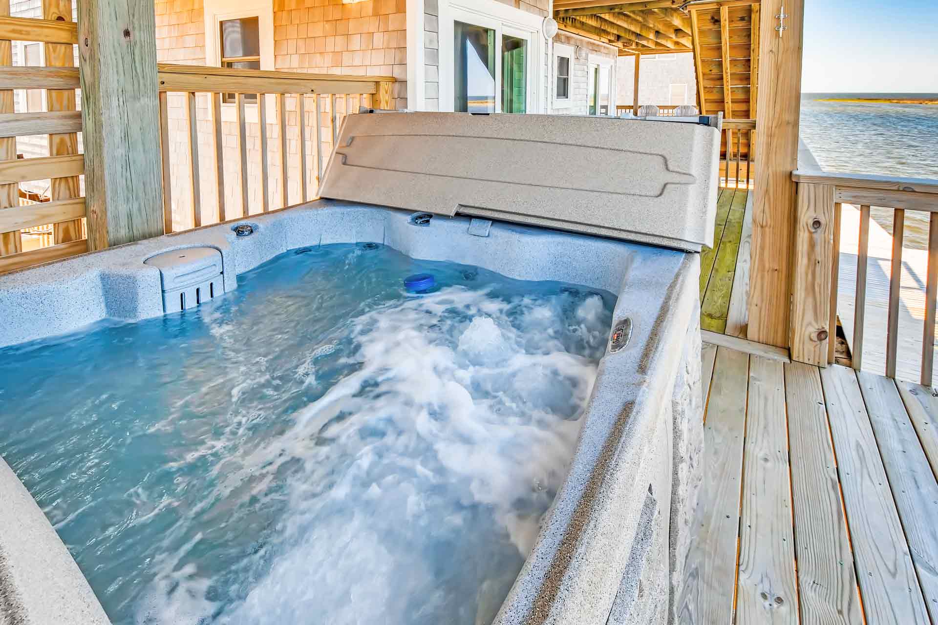 Surf Or Sound Realty 950 Winds Up Hot Tub 1 3355978