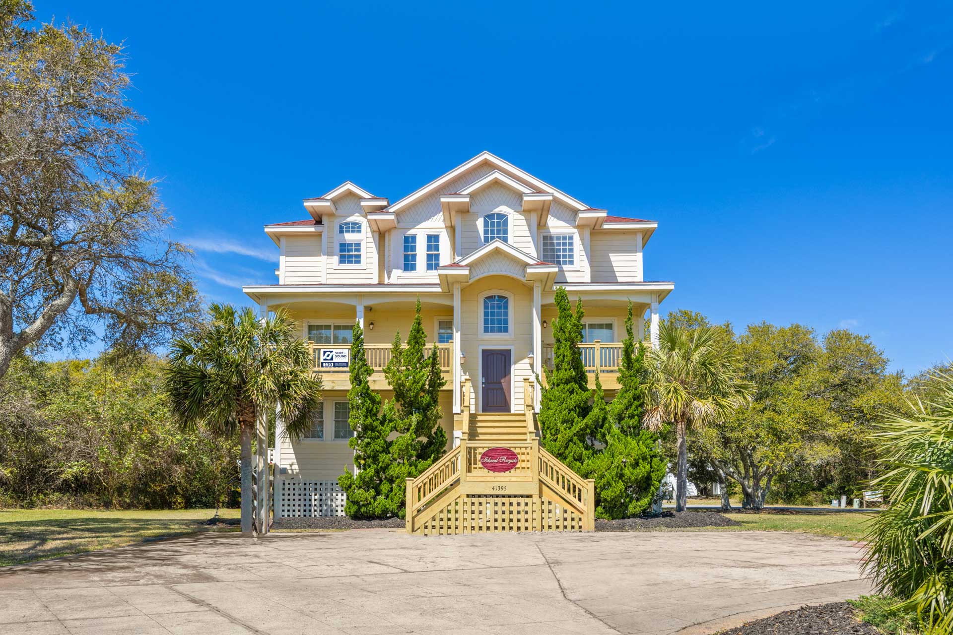 Surf Or Sound Realty 119 Island Royale Exterior 1