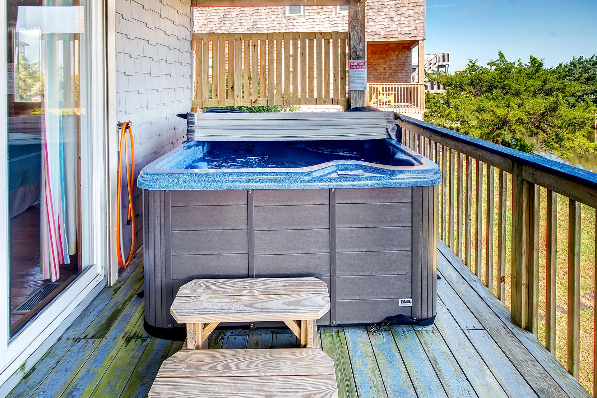 Surf Or Sound Realty Sunkist 824 Hot Tub 3338358