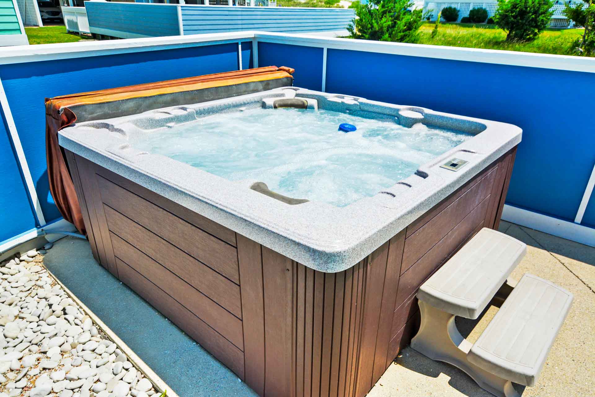 Surf Or Sound Realty 617 Promise Kept Hot Tub 3357643