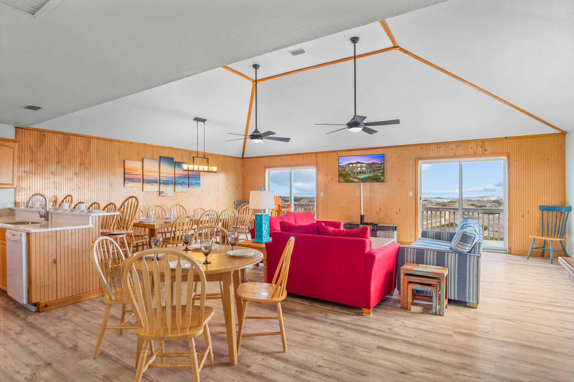 Surf Or Sound Realty 705 Beach Fun Dining Area 1