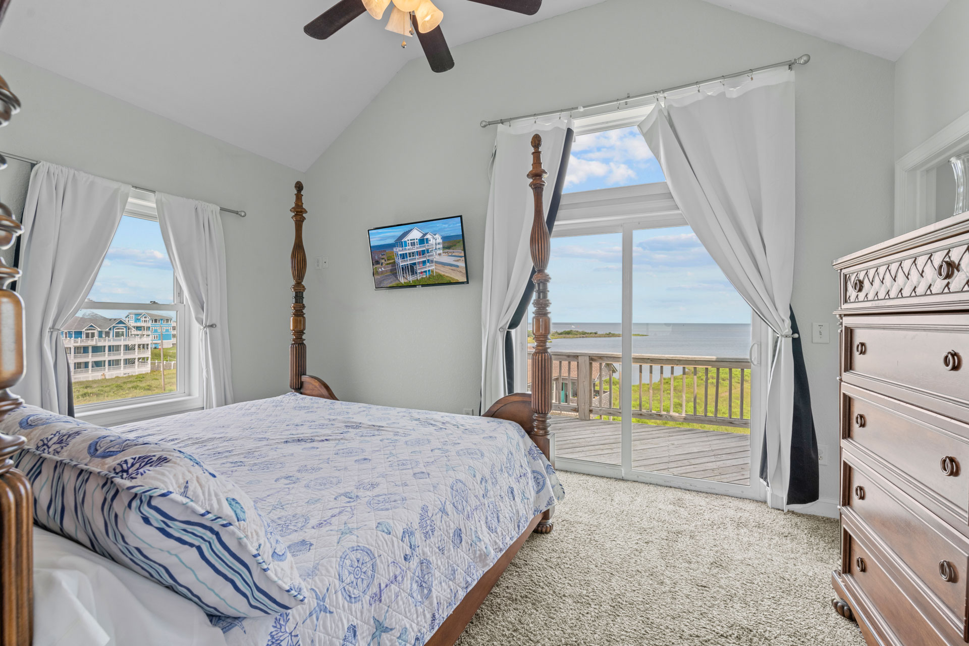 Surf Or Sound Realty 1070 Hatteras Comfort Bedroom 1 1 3375965