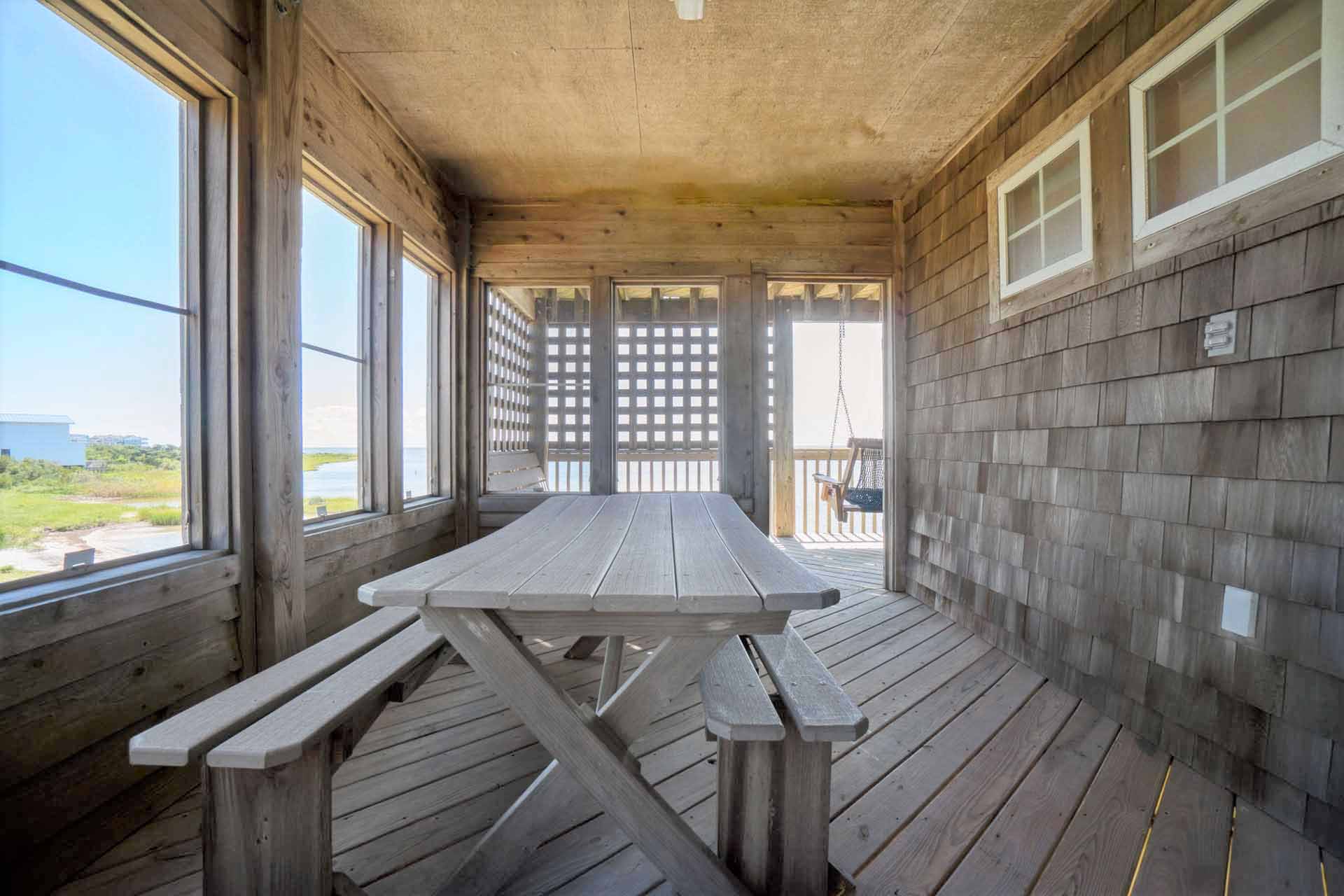 Surf Or Sound Realty 1047 Lv 2 Kite Screened Porch 3366930