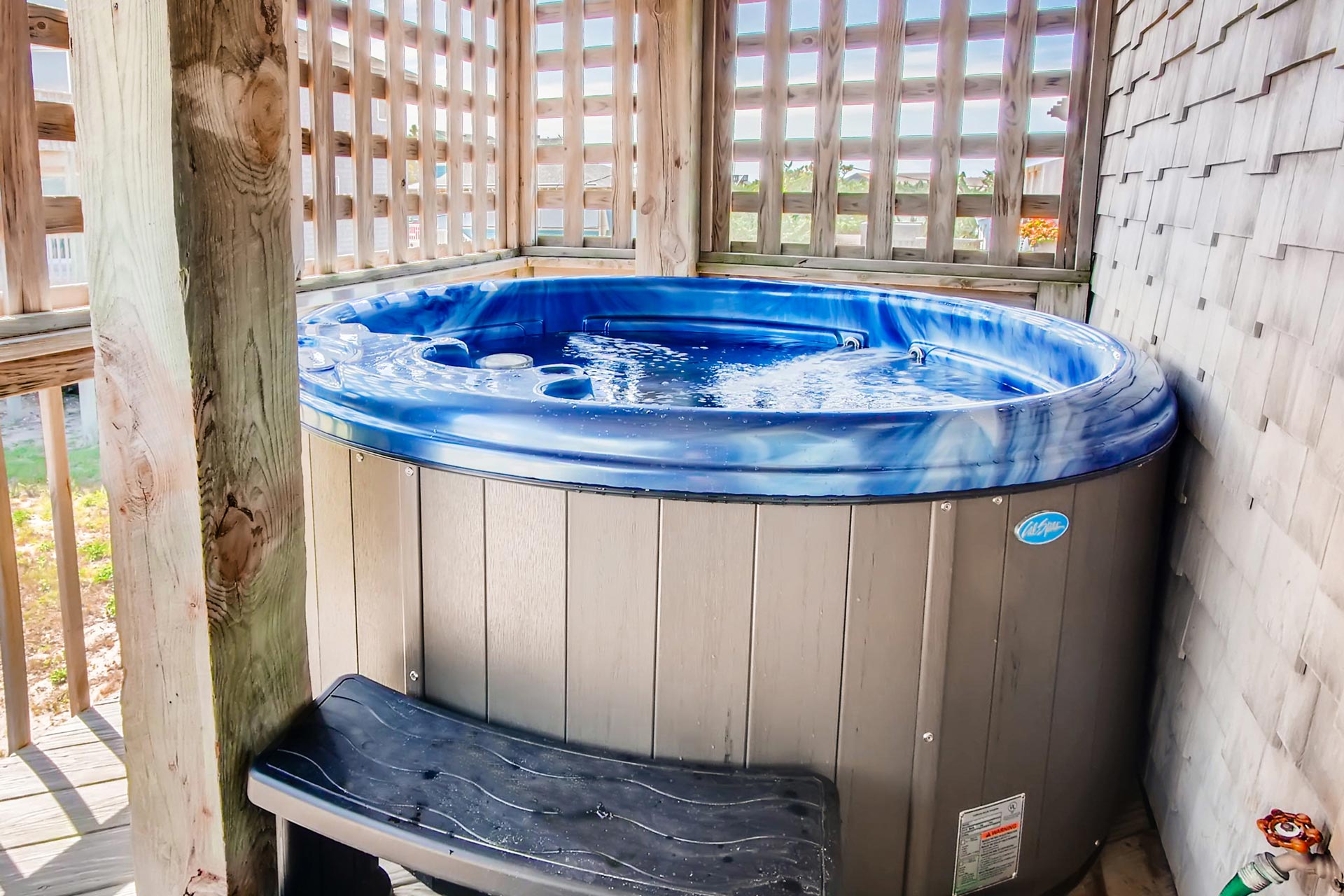 Surf Or Sound Realty Sea N Blue 168 Hot Tub 3341021