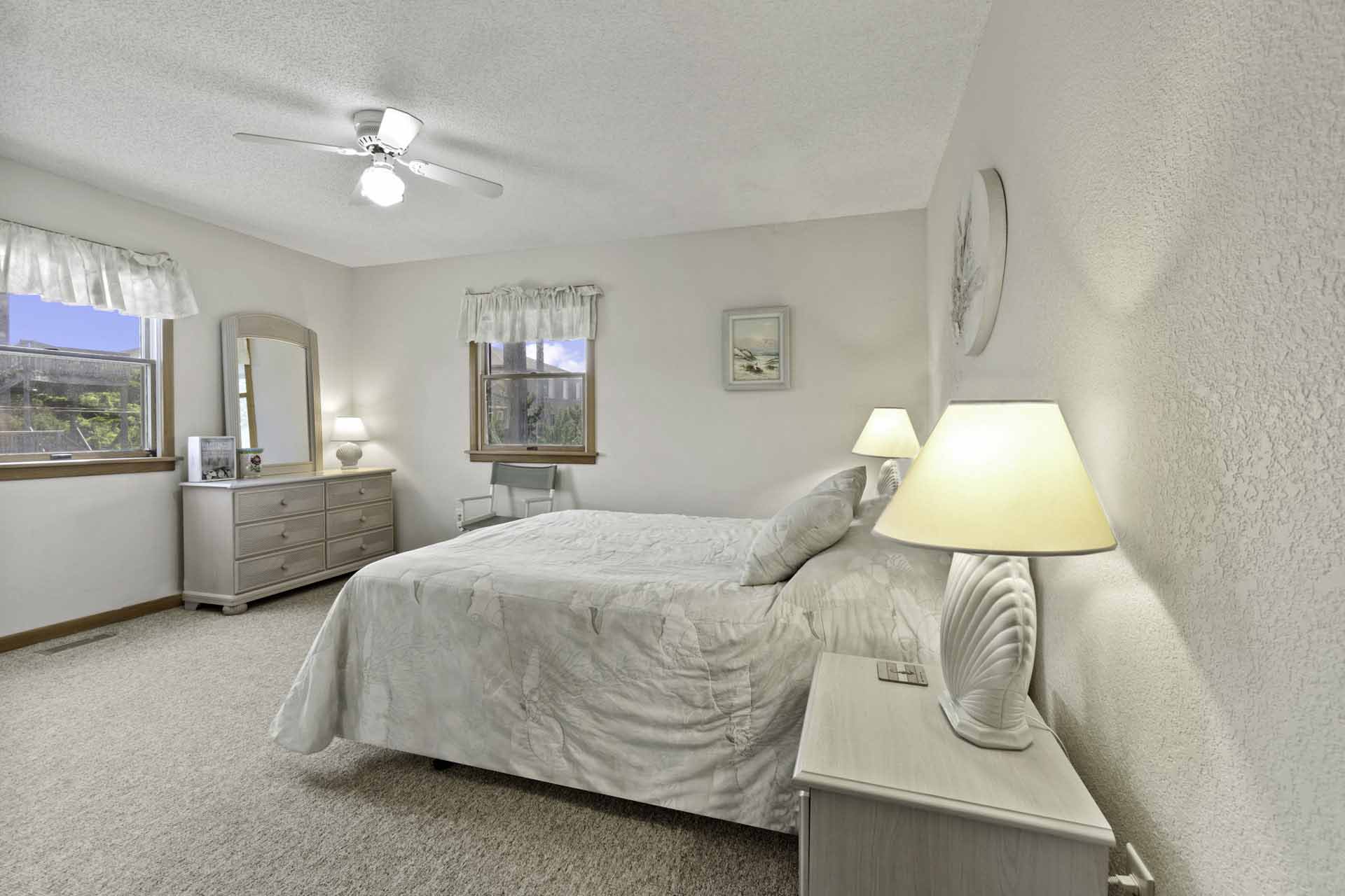 Surf Or Sound Realty 1044 K Seas Legacy Queen Bedroom 3366540