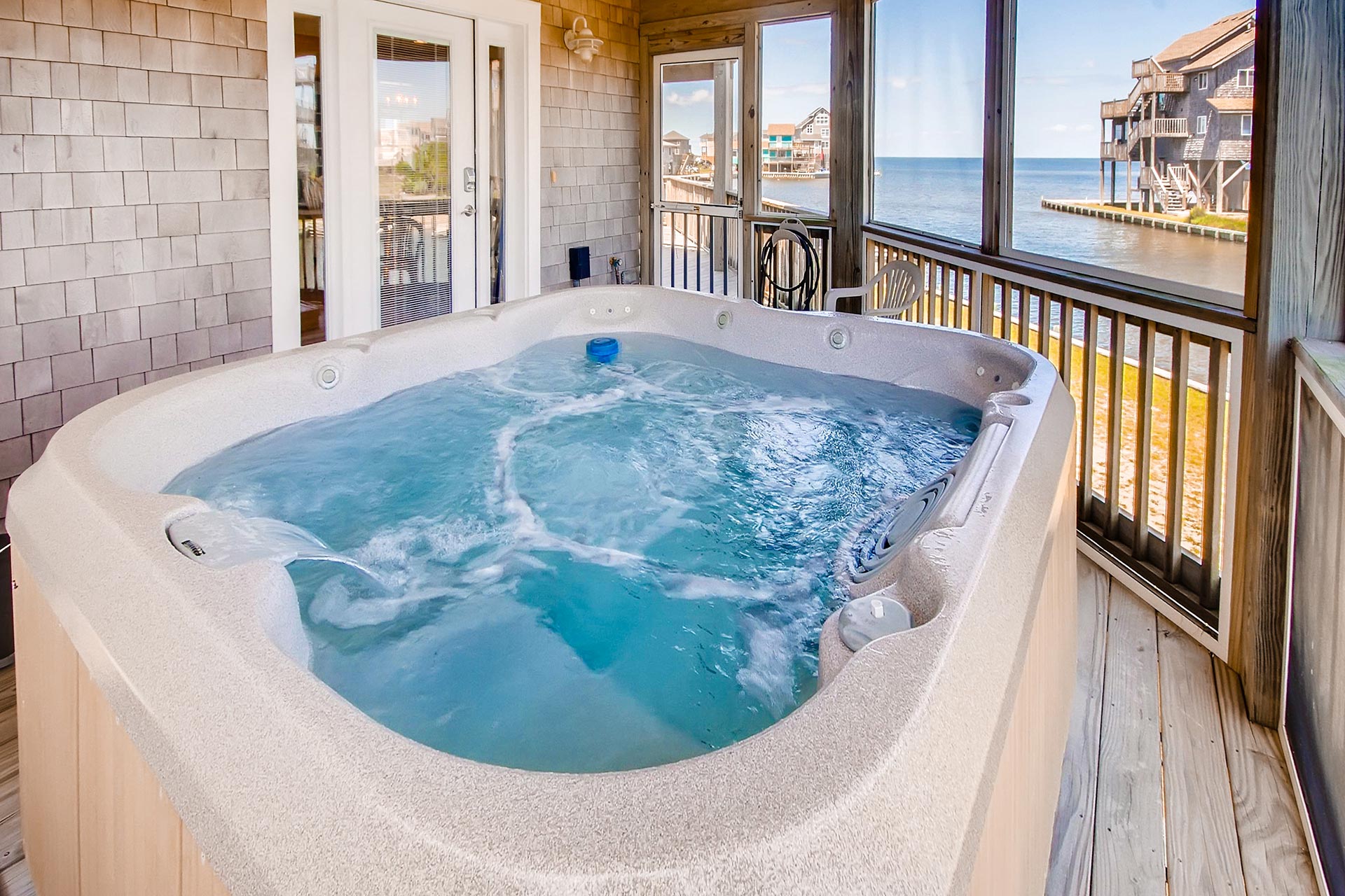 Surf Or Sound Realty On The Waterfront 733 Hot Tub 3336721