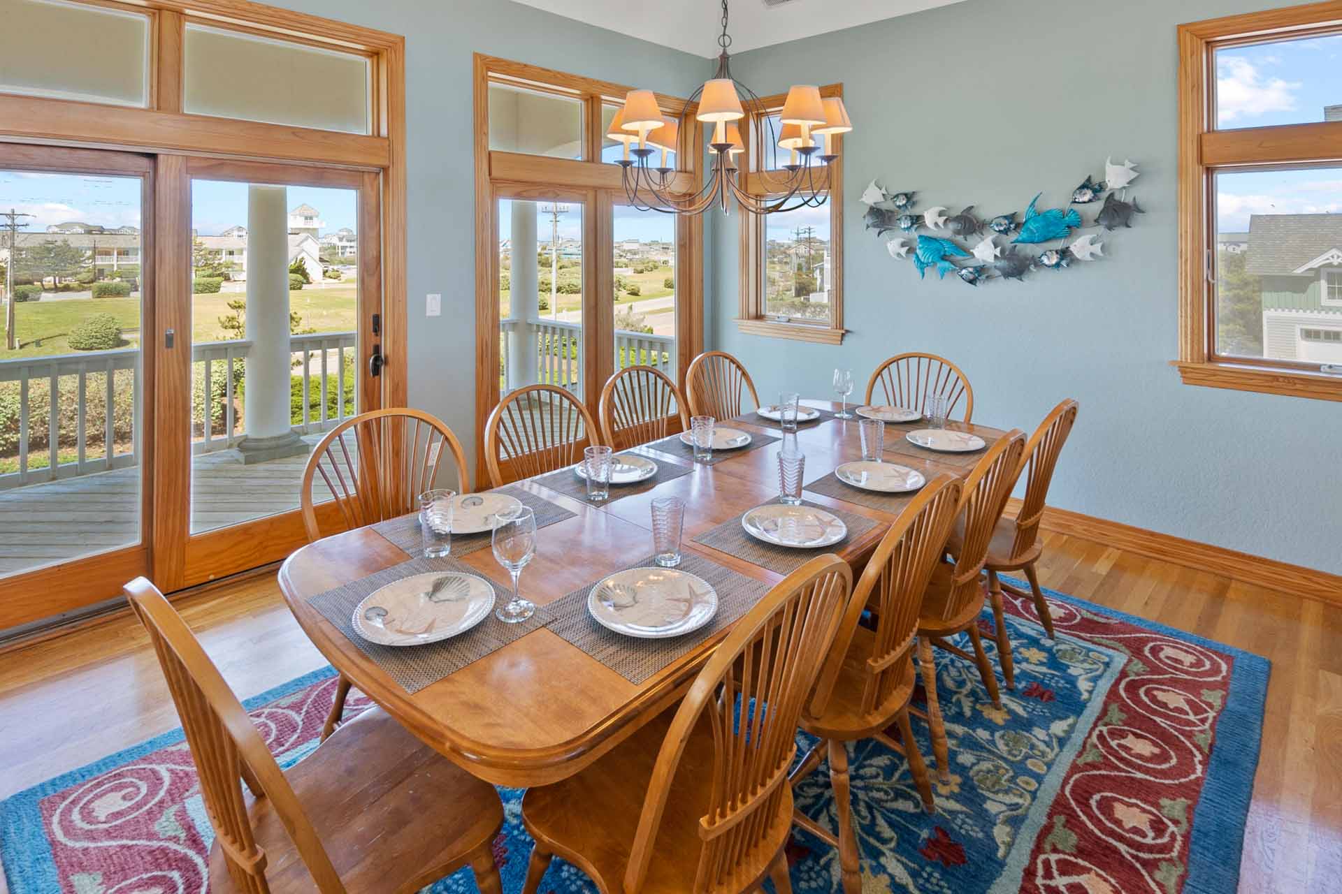 Surf Or Sound Realty 215 Usquaebach Dining Area 1 3363018