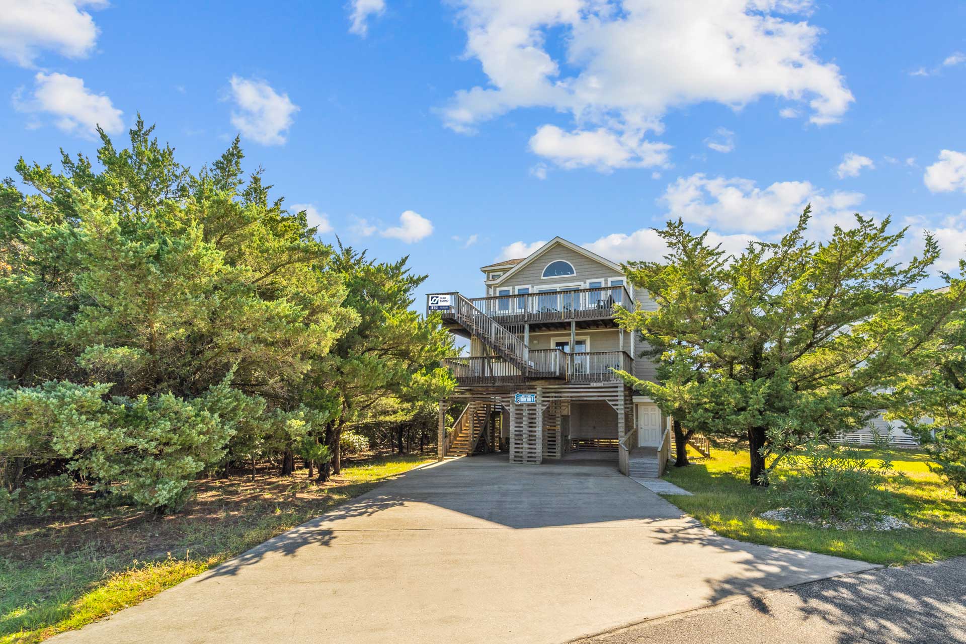 Surf Or Sound Realty 1155 Hatteras Hideout Exterior 2