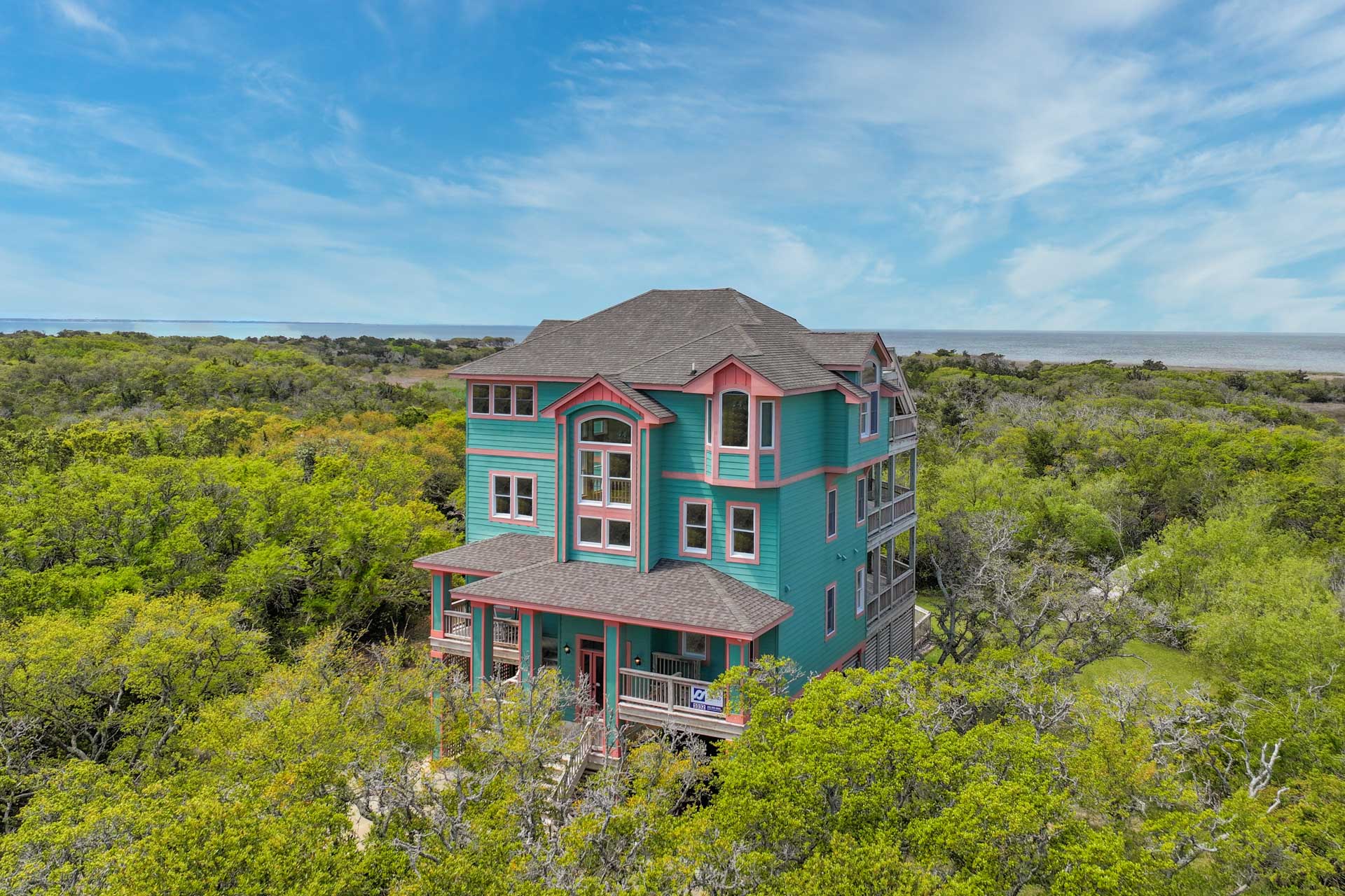 Surf Or Sound Realty 1032 Sparrow's Treehouse Exterior 3