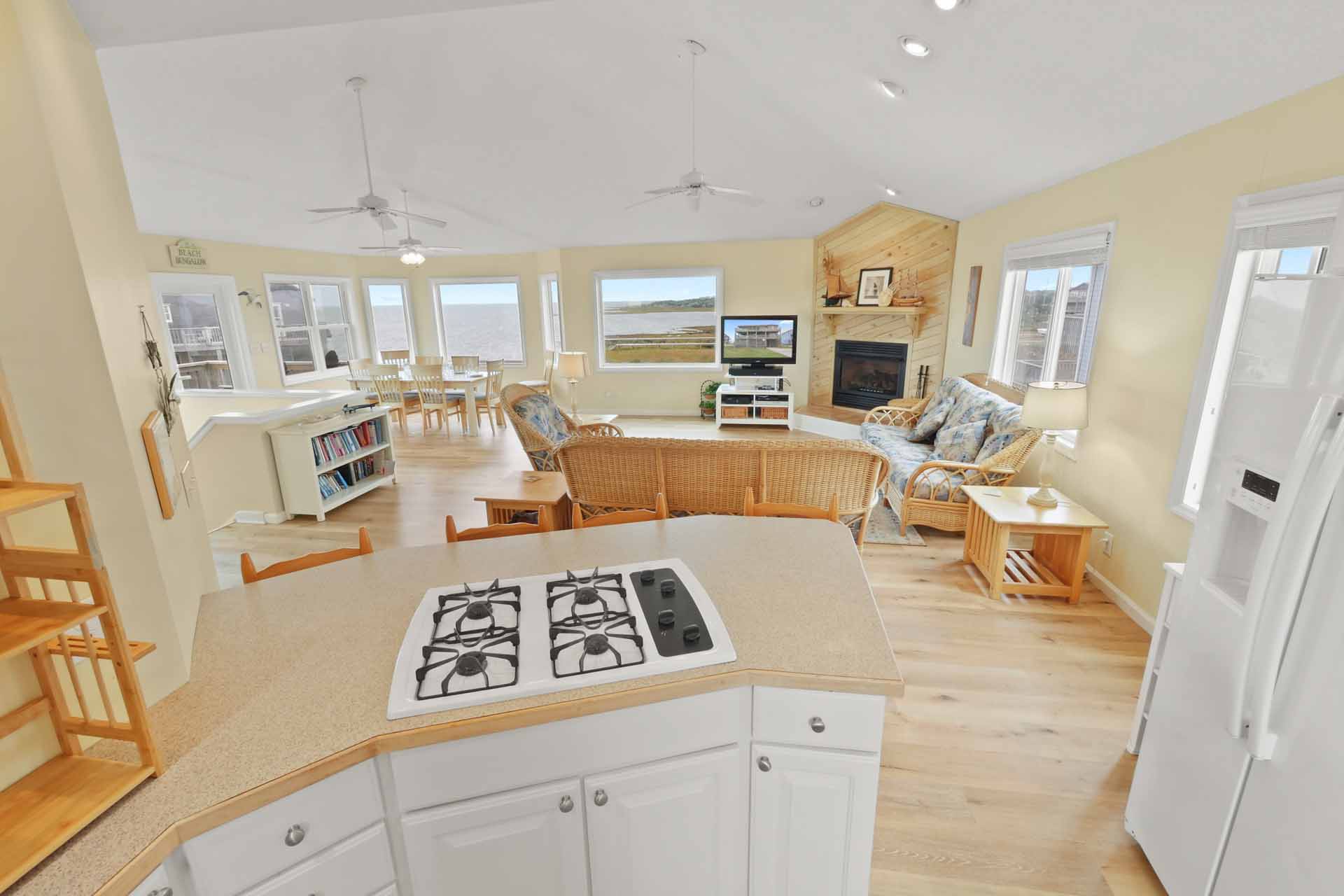 Surf Or Sound Realty 986 Star Gaze Kitchen 2 3359996