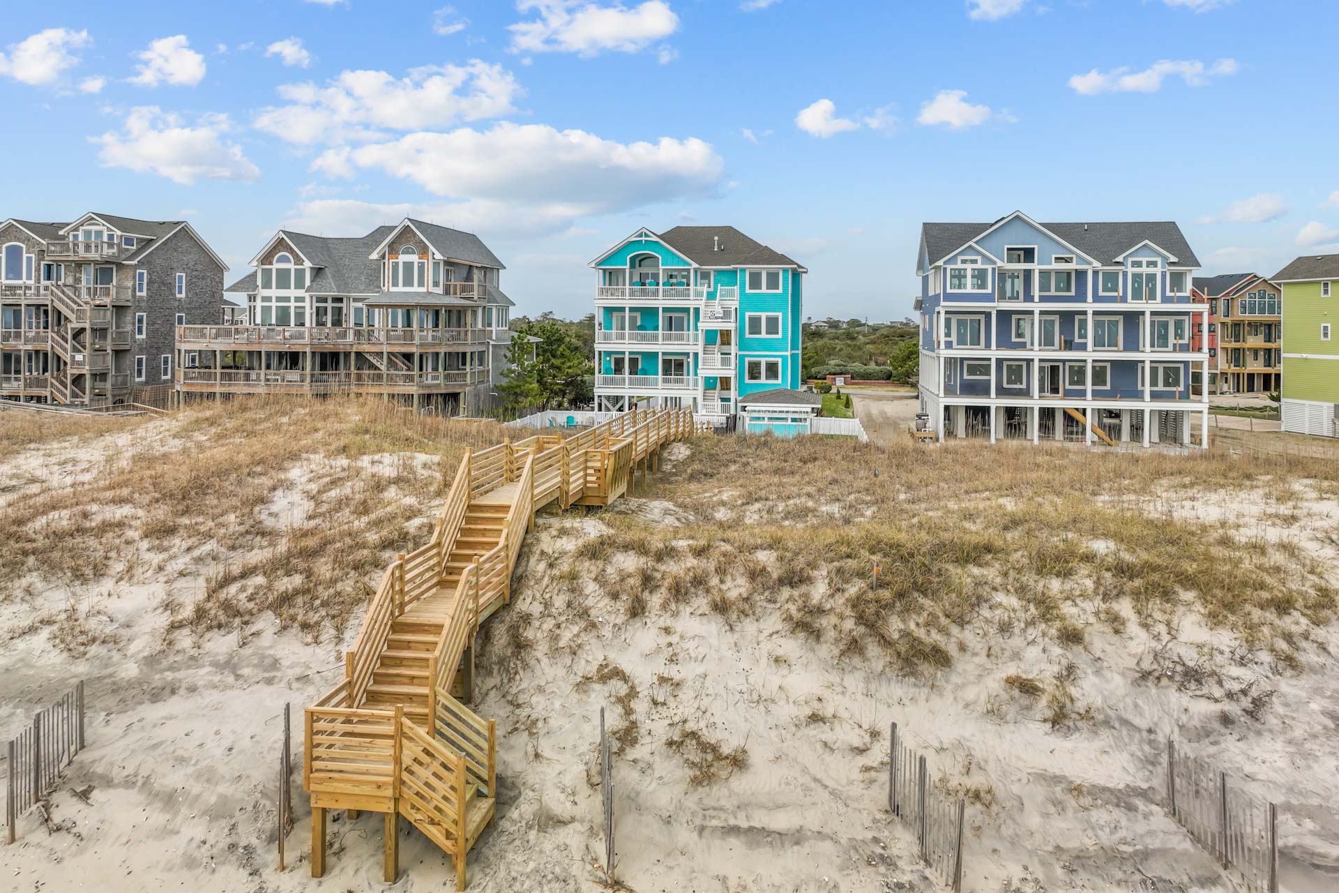 Surf Or Sound Realty 1093 Hatteras Holiday Exterior 27