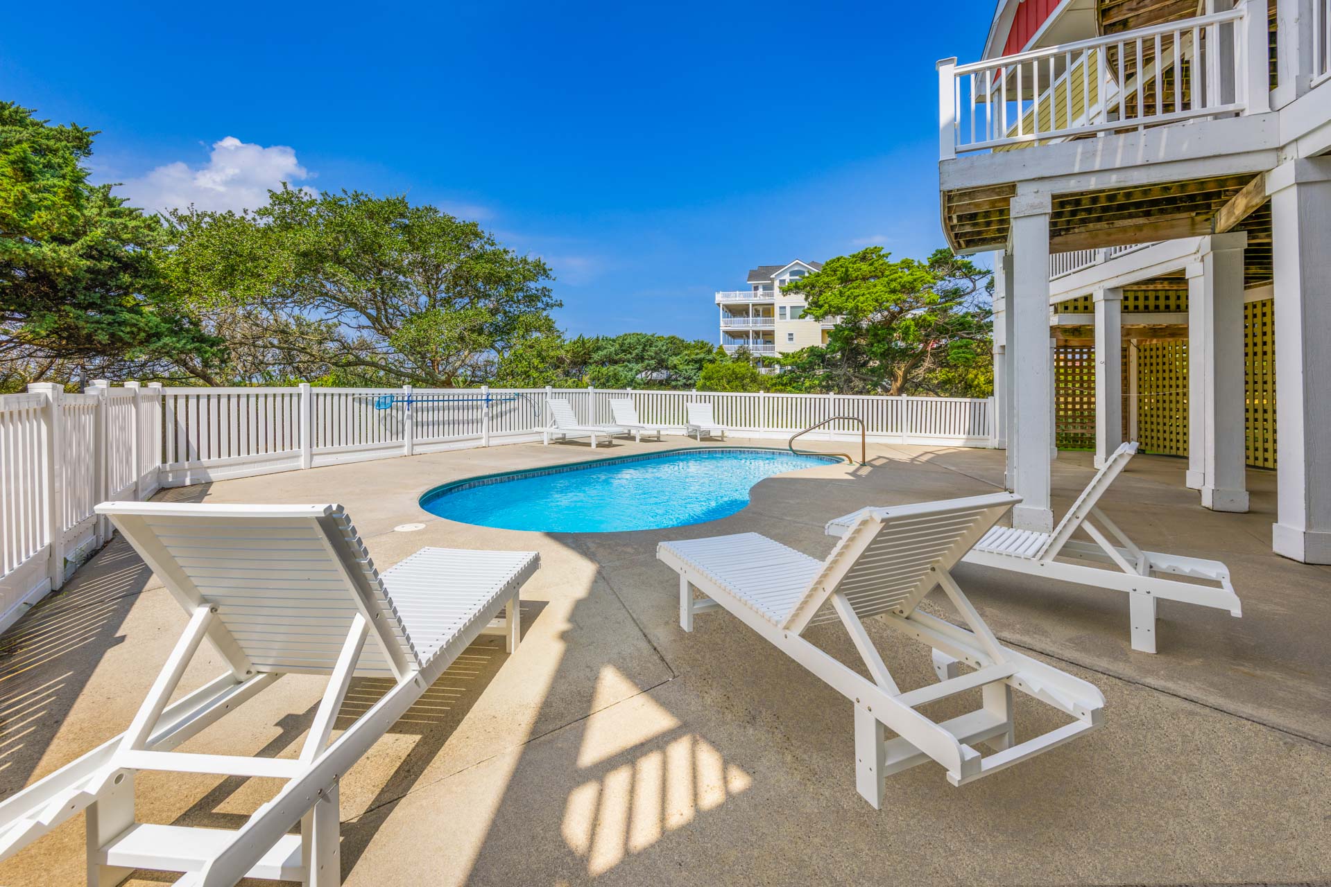 Surf Or Sound Realty 1118 Beautiful Sound Pool Area 1