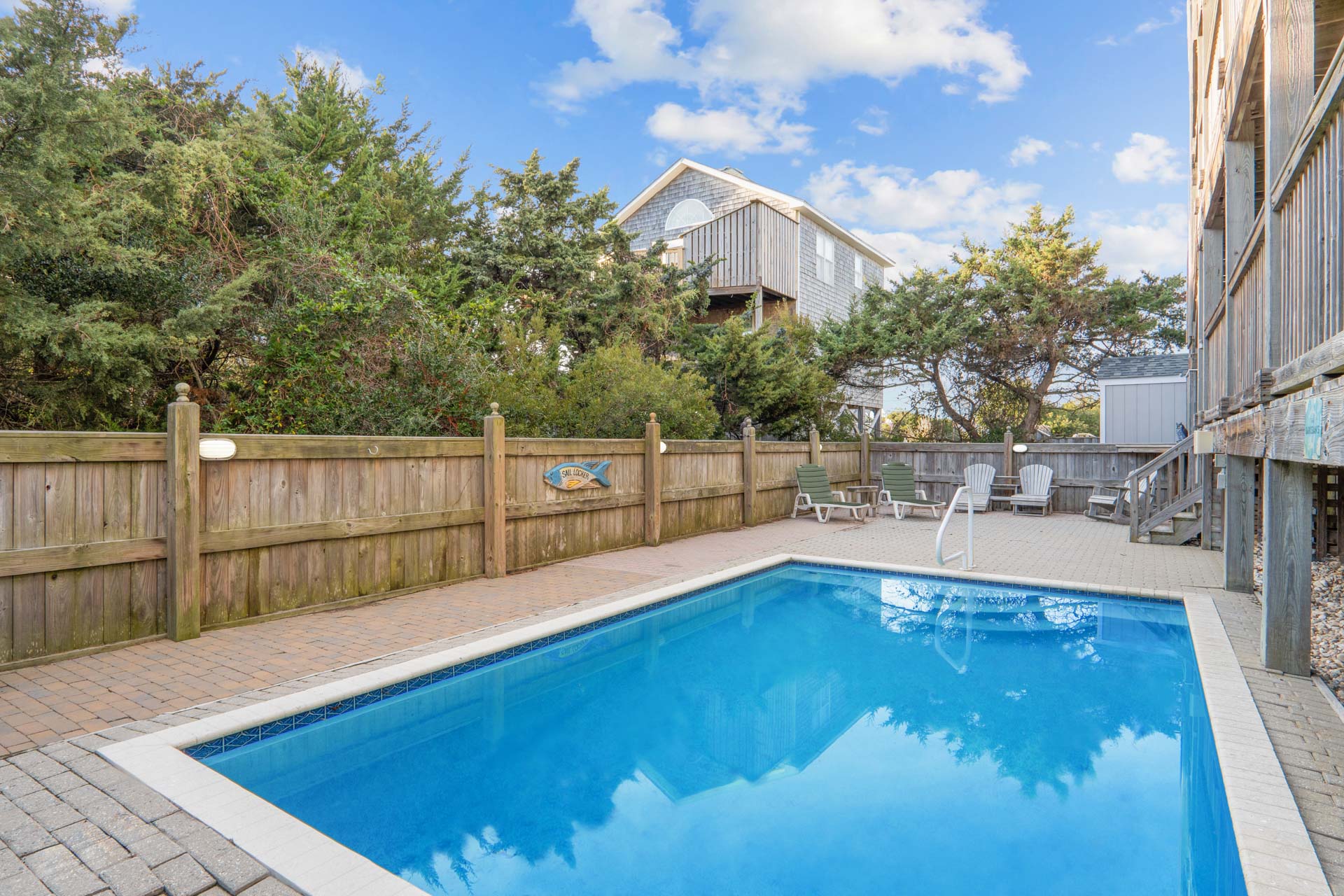 Surf Or Sound Realty 1184 Hatteras At Last Pool Area 2