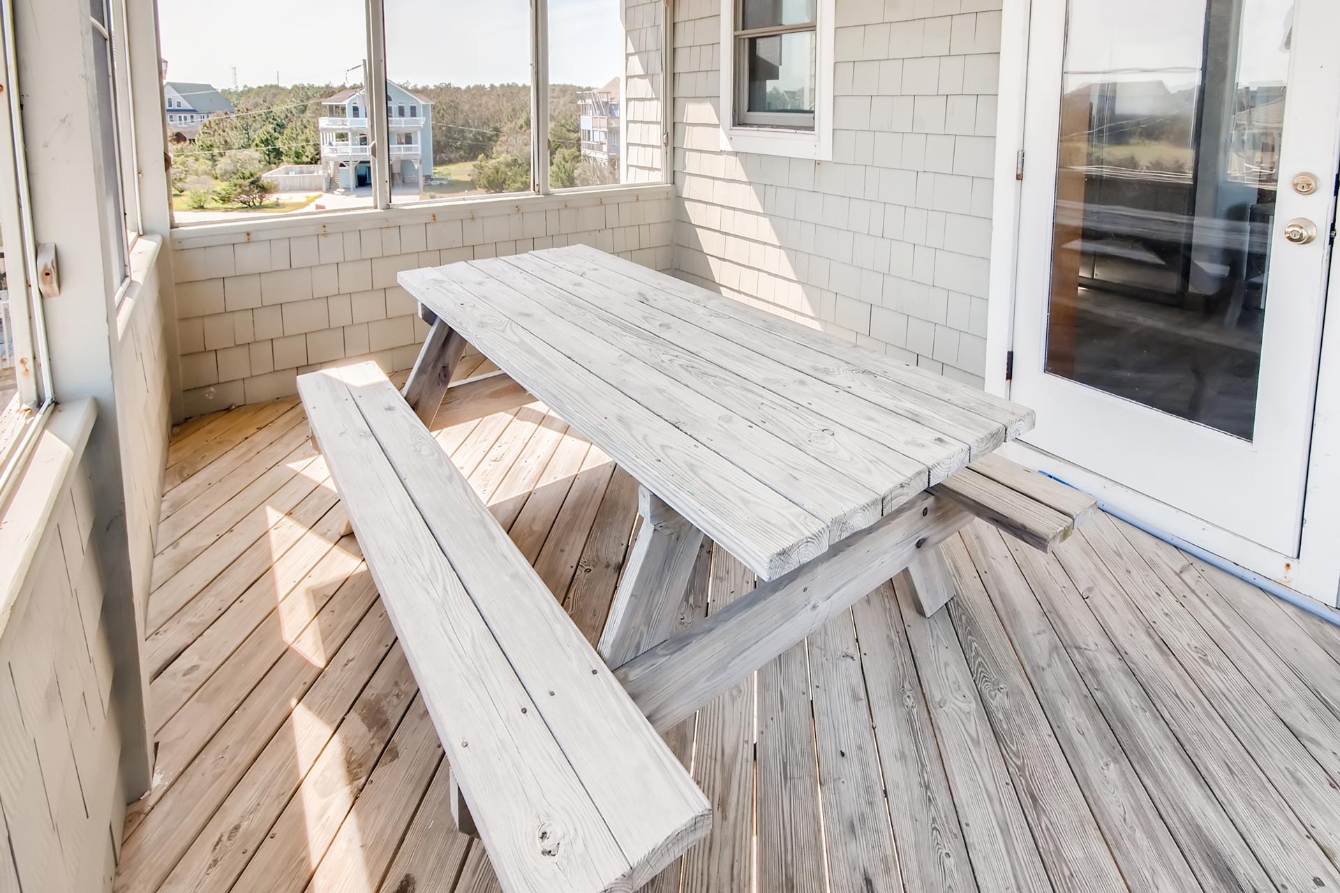 Surf Or Sound Realty 1St Wave 31 Screened Porch 3350853