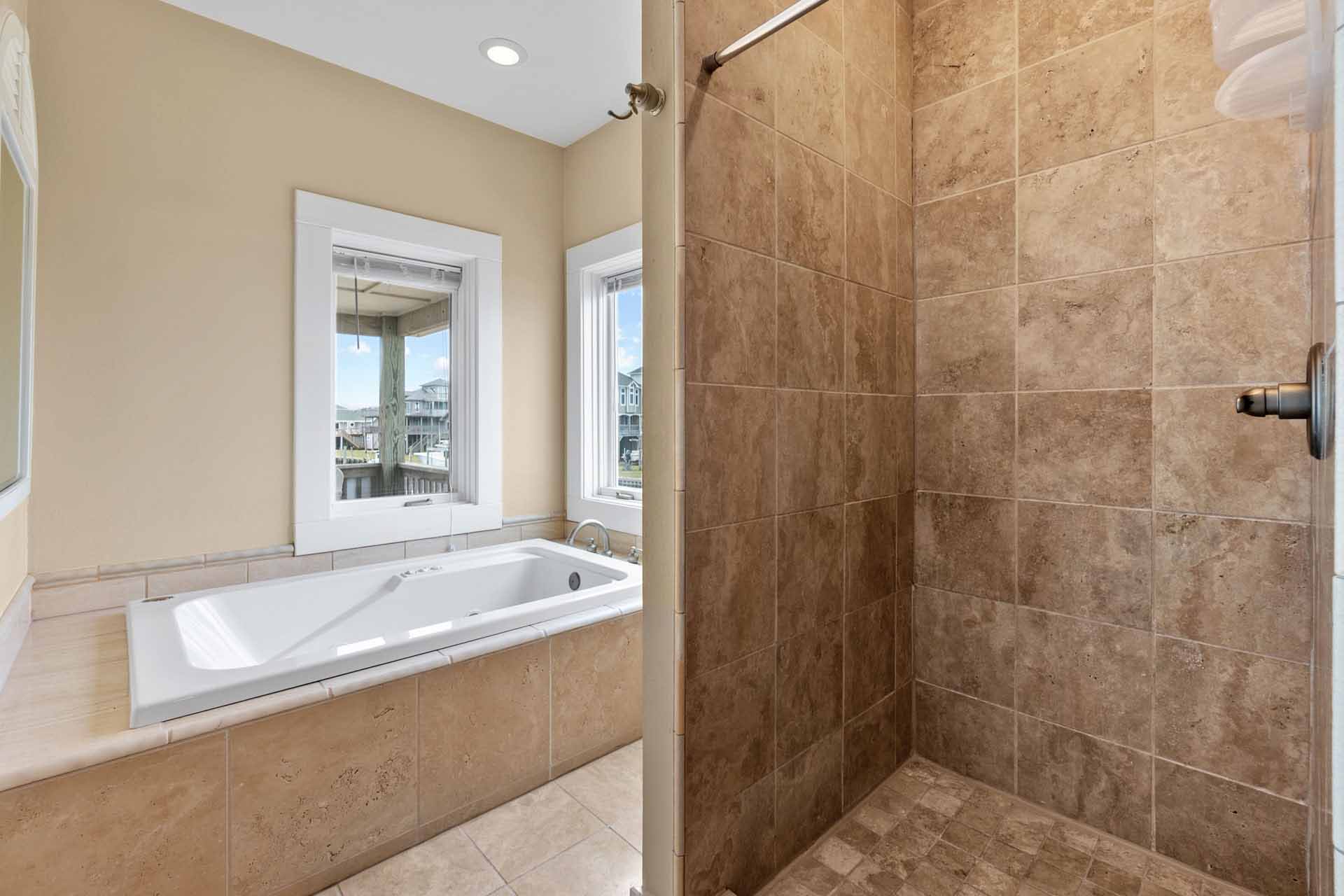 Surf Or Sound Realty 796 Sail On First Floor Queen Master Bathroom 3363760