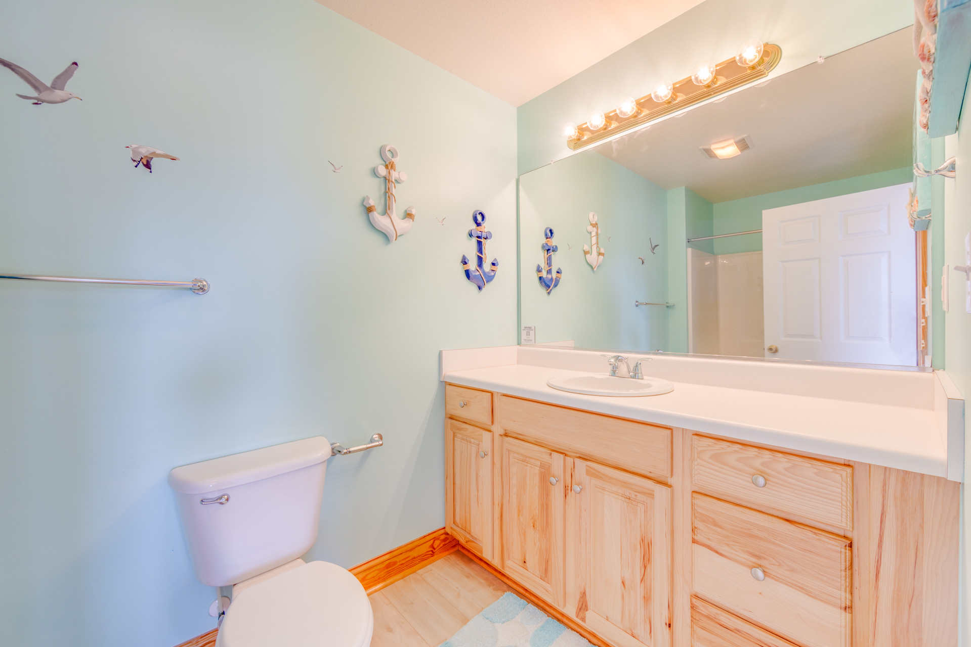 Surf Or Sound Realty 425 Beauty And The Beach Bathroom 1 3372228