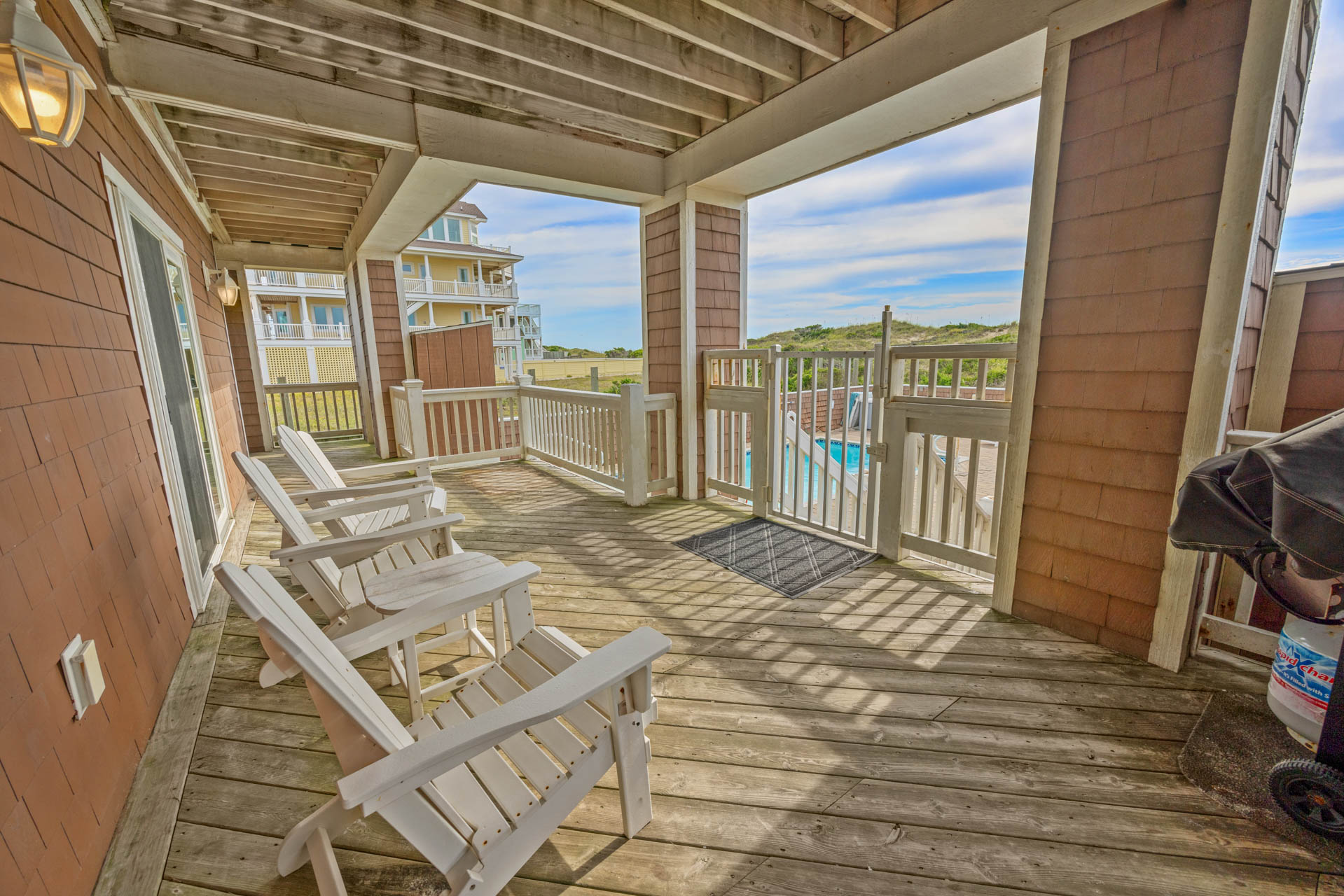 Surf Or Sound Realty 682 Hatteras Hid Away Deck 1