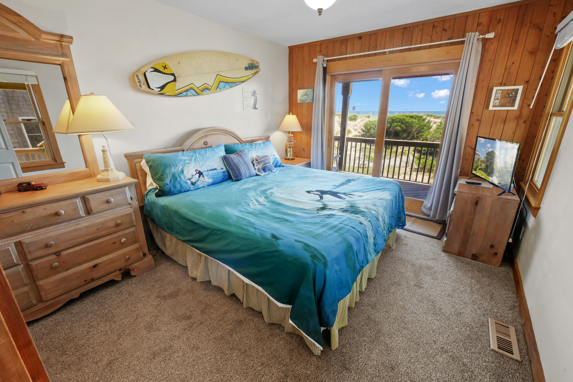 Surf Or Sound Realty 831 Avon Surf King Master Bedroom First Floor Right Side 3360898