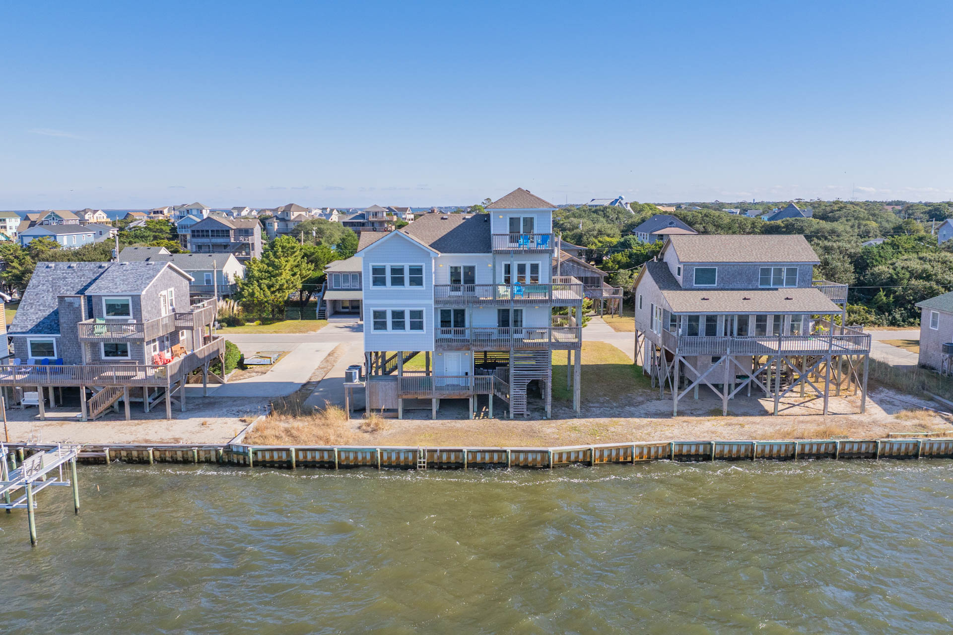 Surf Or Sound Realty 1121 Beach Serendipity Too Exterior 7