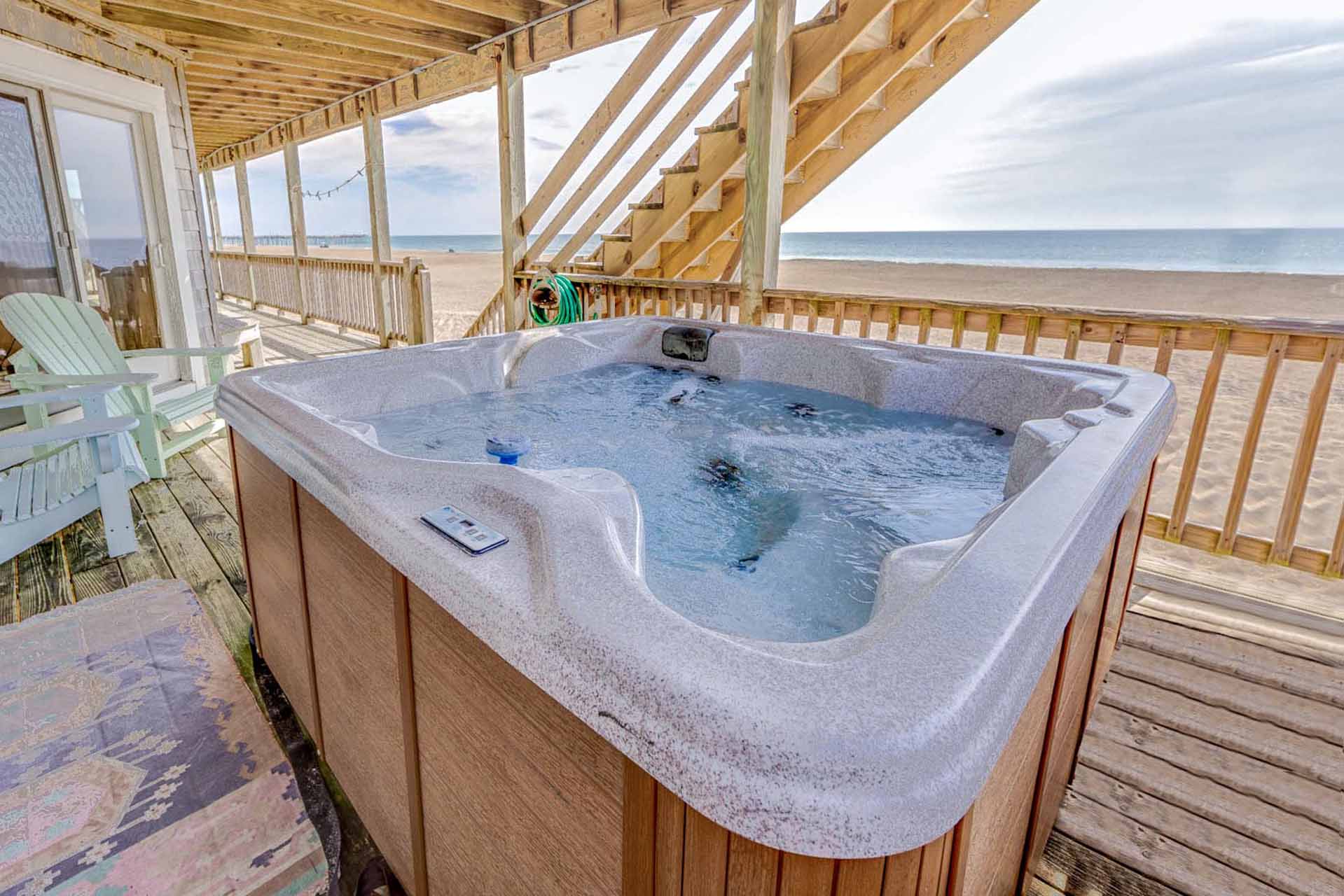 Surf Or Sound Realty 07 The Mothership Hot Tub 3367390