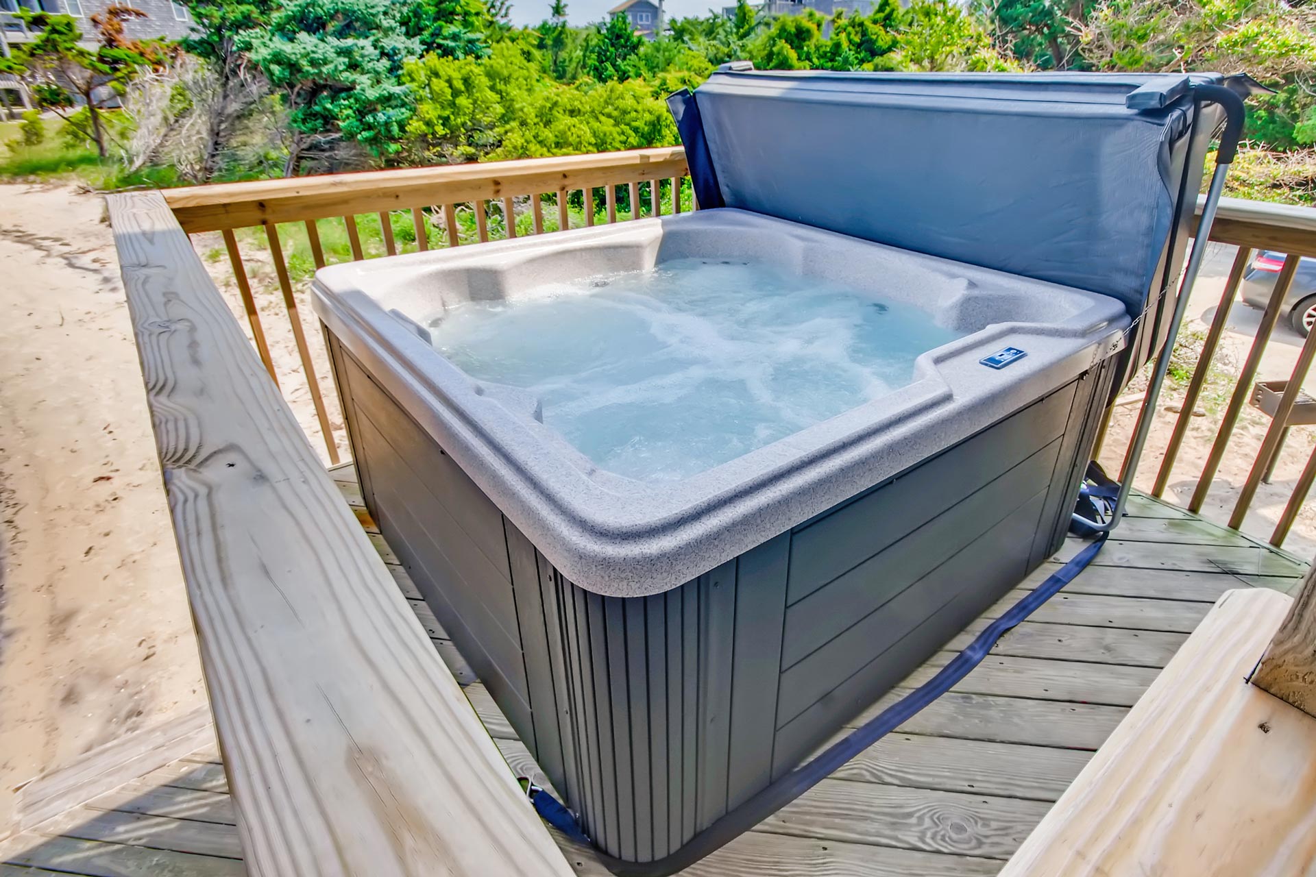 Surf Or Sound Realty Gone With The Wind 260 Hot Tub 3351335