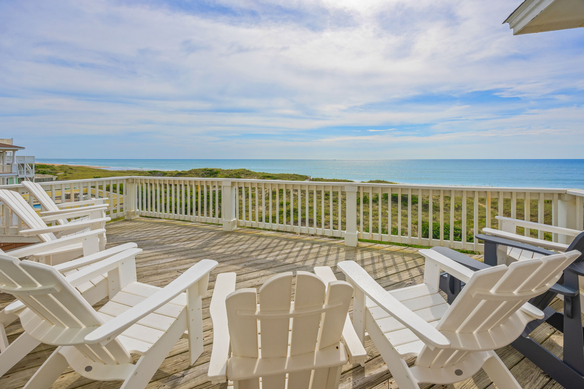 Surf Or Sound Realty 682 Hatteras Hid Away Deck 2