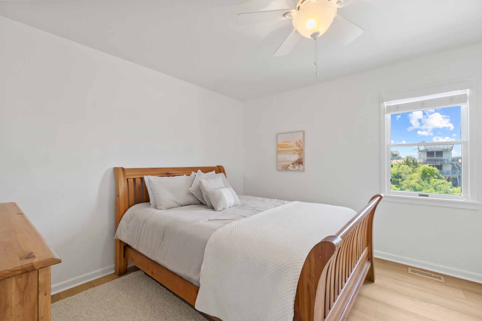 Surf Or Sound Realty 81 Indulgence First Floor Queen Bedroom 2 3363741