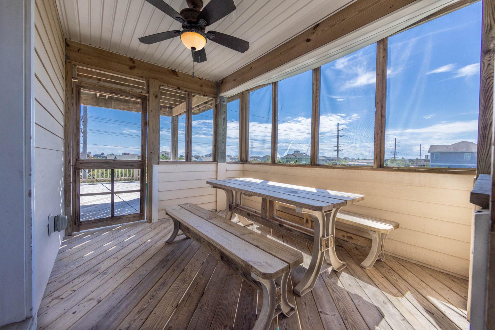 Surf Or Sound Realty 1063 Its All Good Screened In Porch 3367591