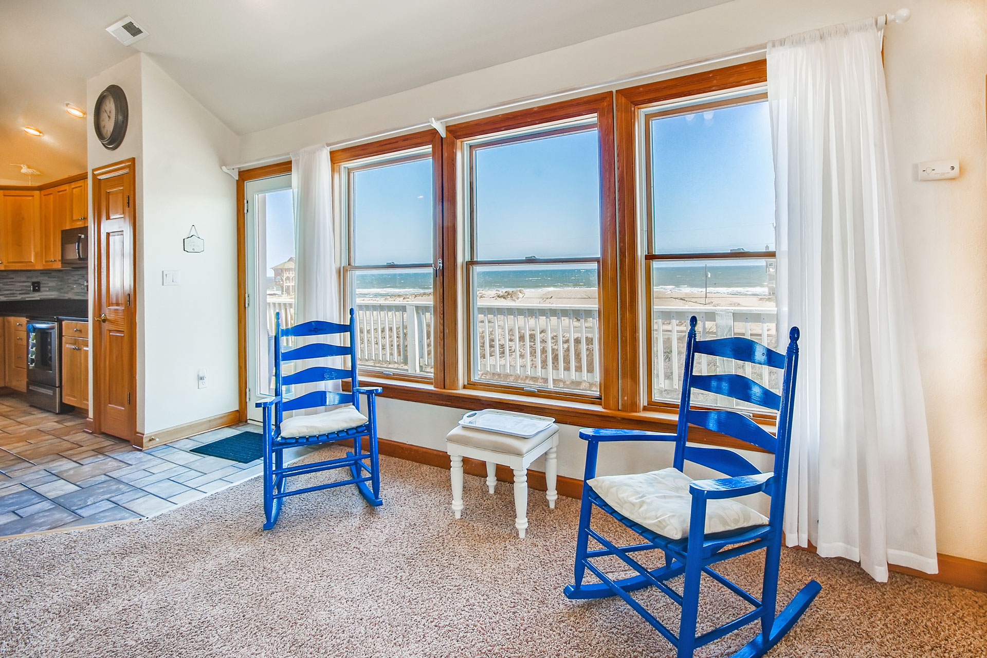 Surf Or Sound Realty 469 Rodanthe Fantasea Great Room View 3354394