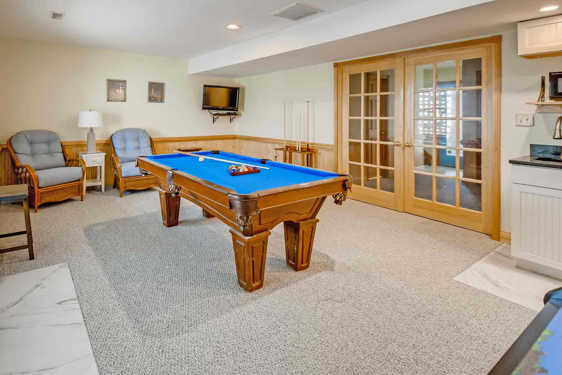 Surf Or Sound Realty 942 Shore To Please Game Room 3355060