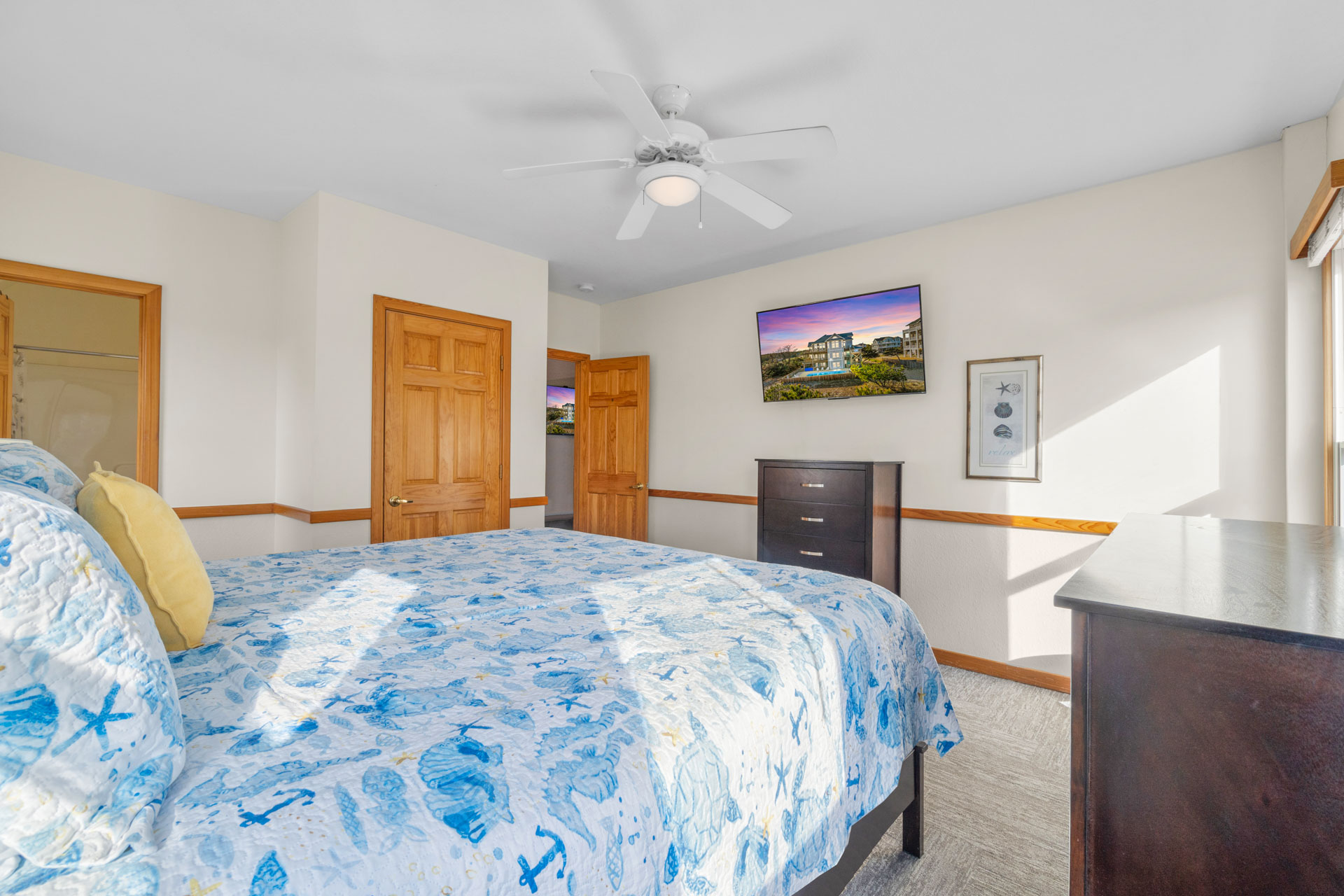 Surf Or Sound Realty 944 Waves Paradise Bedroom 6 2