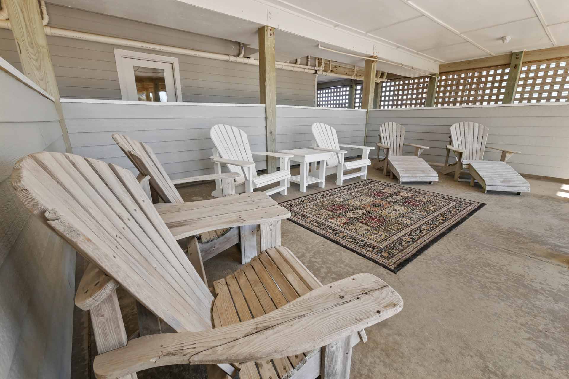 Surf Or Sound Realty 783 Great Expectations Sitting Area 2 3360214