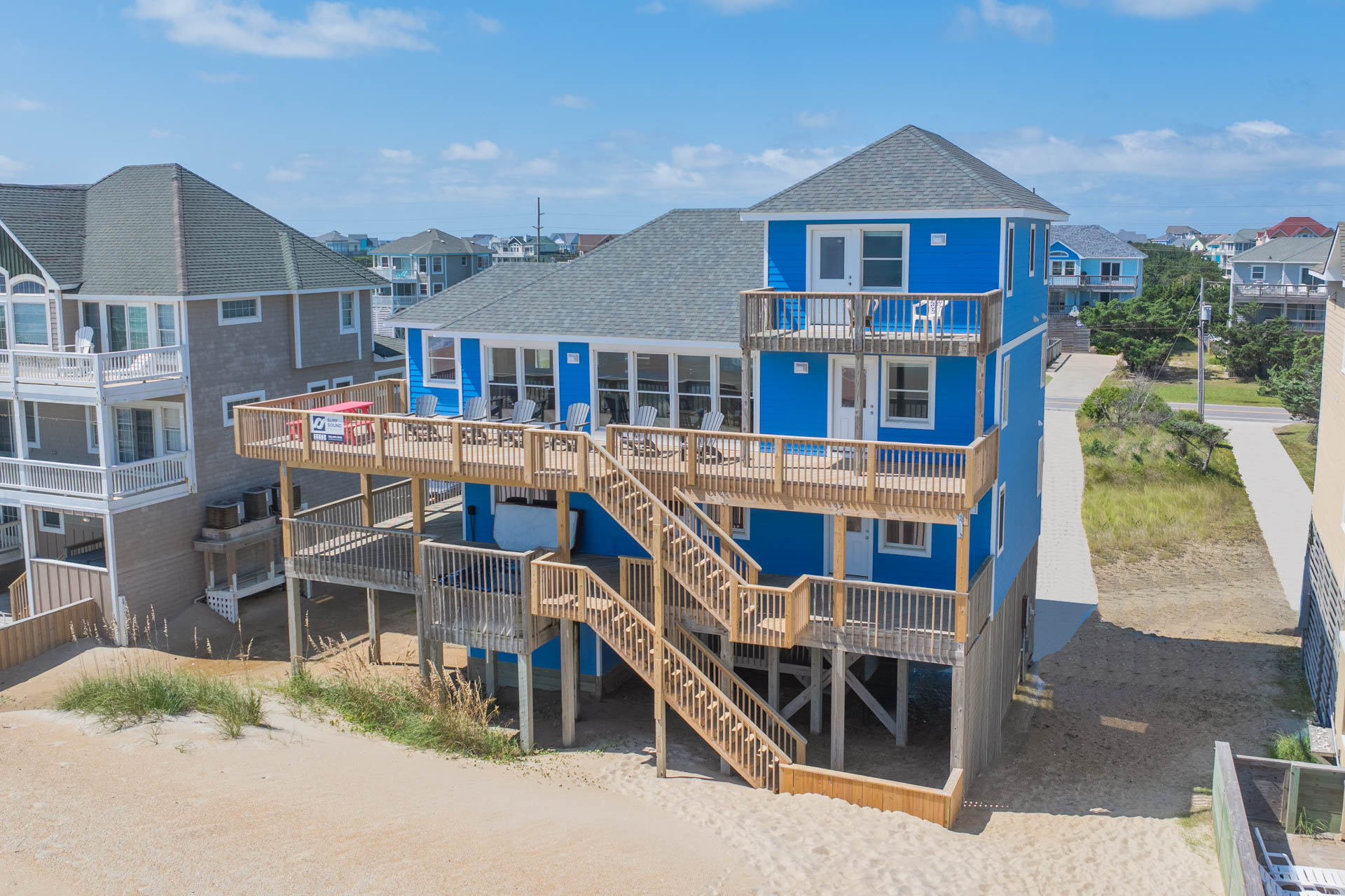 Surf Or Sound Realty 1111 Beachfront Pirates Exterior 5