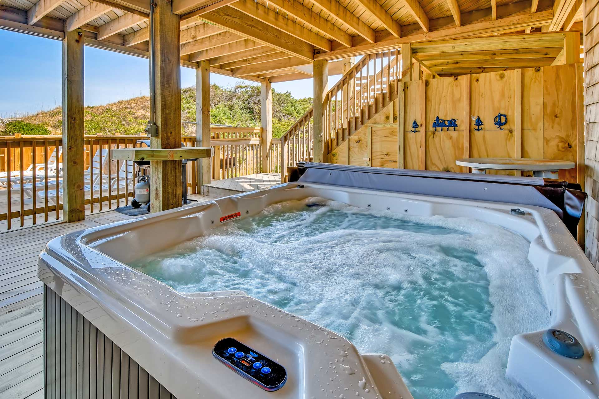 Surf Or Sound Realty 200 Hard A Lee Hot Tub 3 3355620