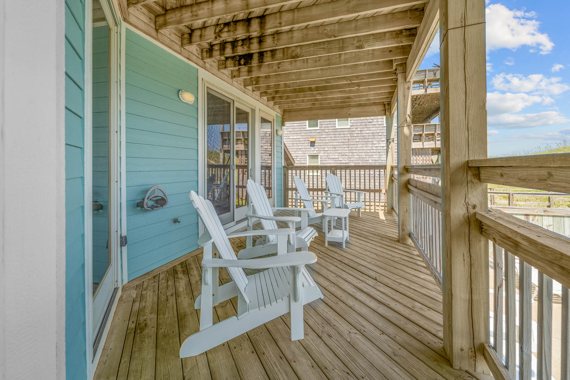 Surf Or Sound Realty 1145 Walkin On Sunshine Hatteras Deck 1 3377110