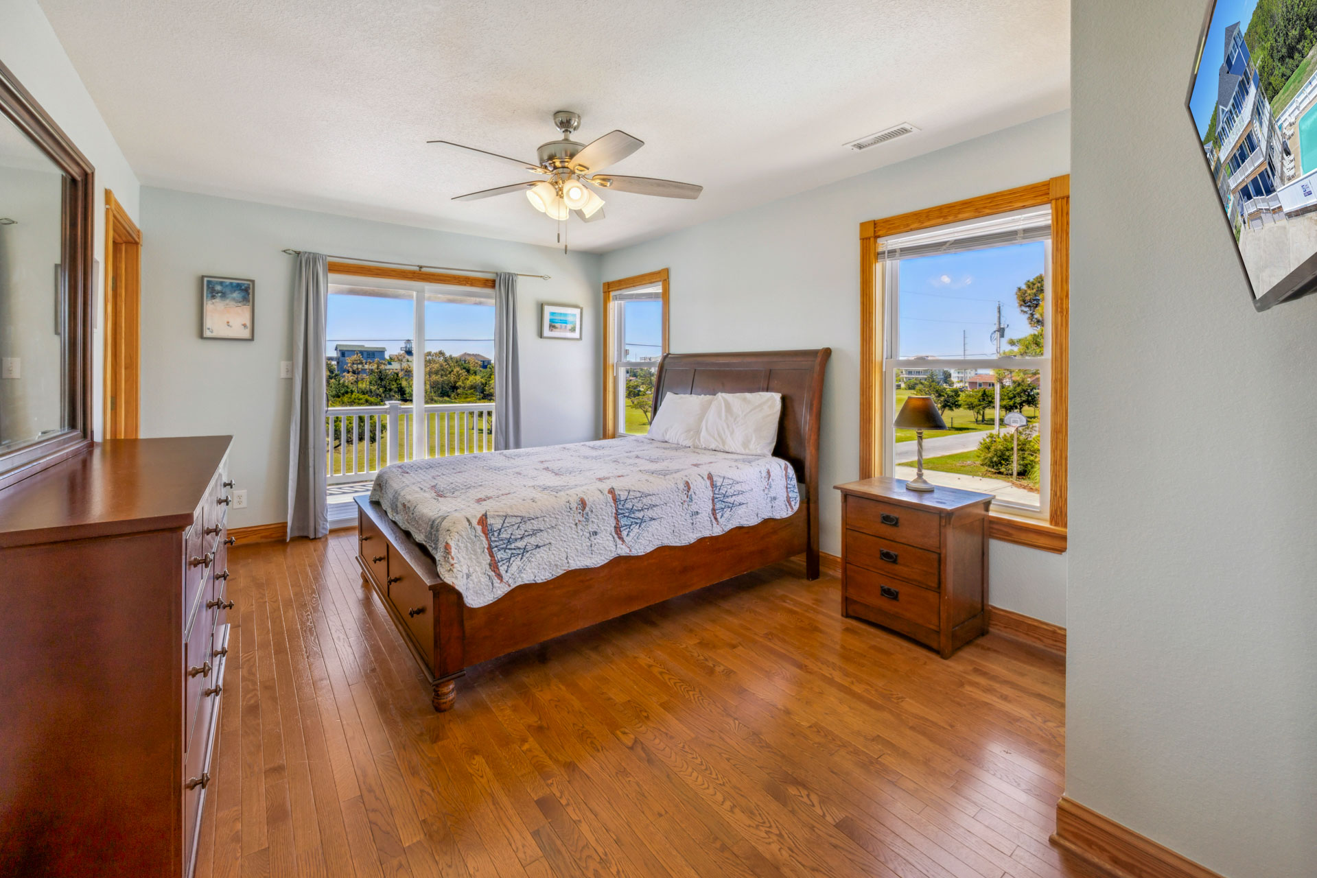 Surf Or Sound Realty 427 Just Beachy Bedroom 4 1