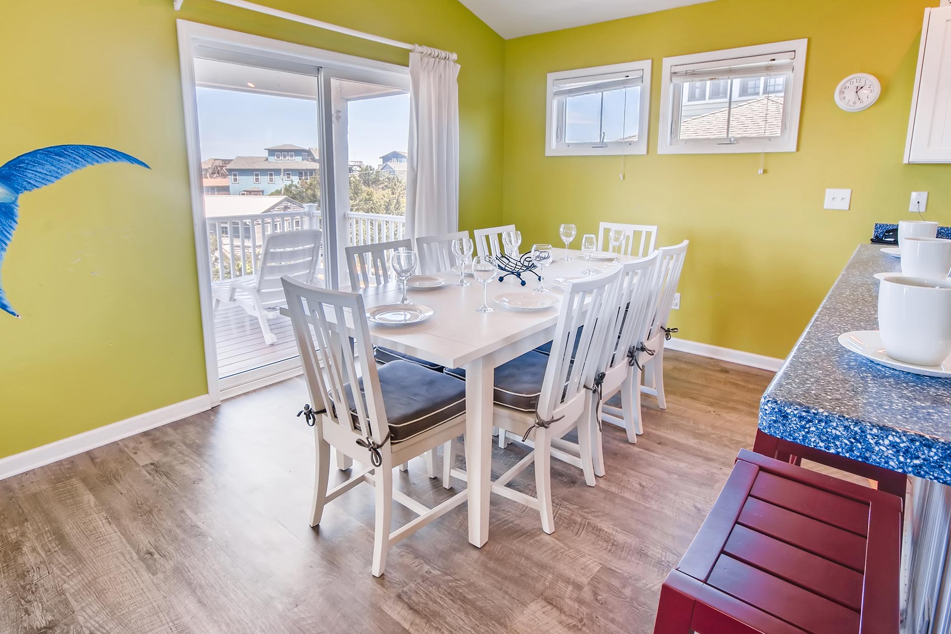 Surf Or Sound Realty Family Time 546 Dining Area 1 3351054