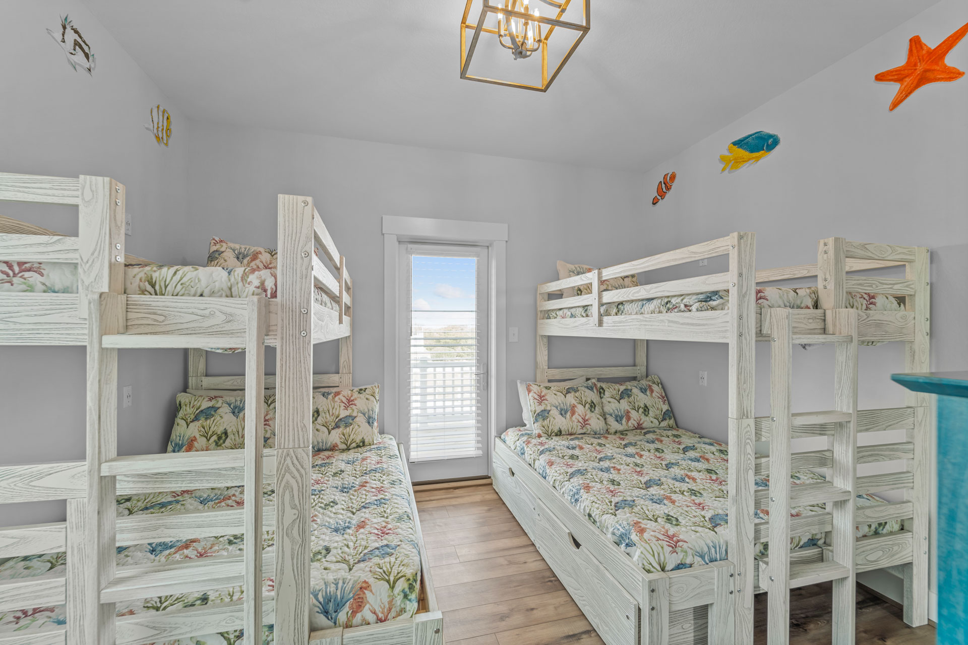 Surf Or Sound Realty 1093 Hatteras Holiday Bedroom 2 2