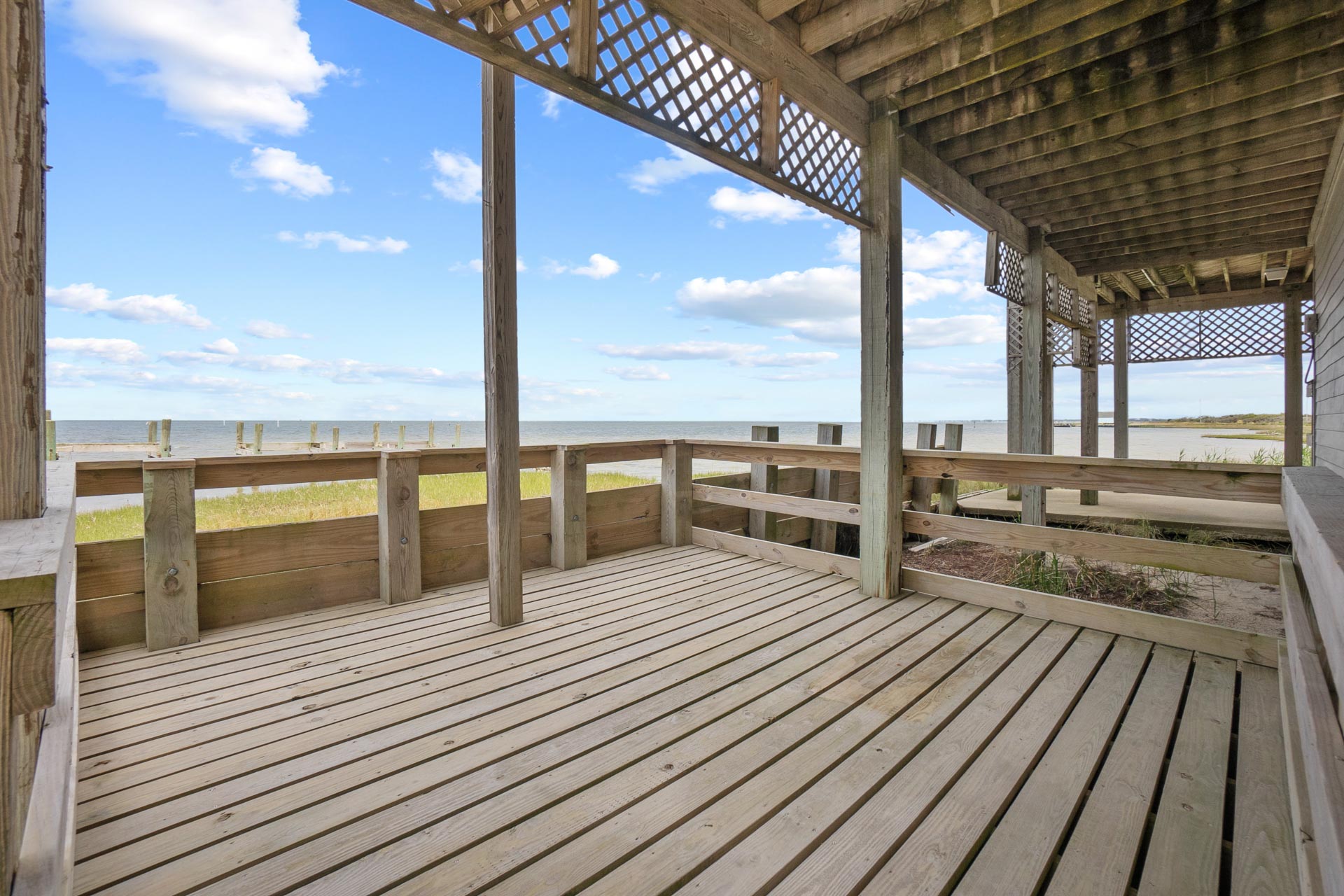 Surf Or Sound Realty 796 Sail On Porch 3363772