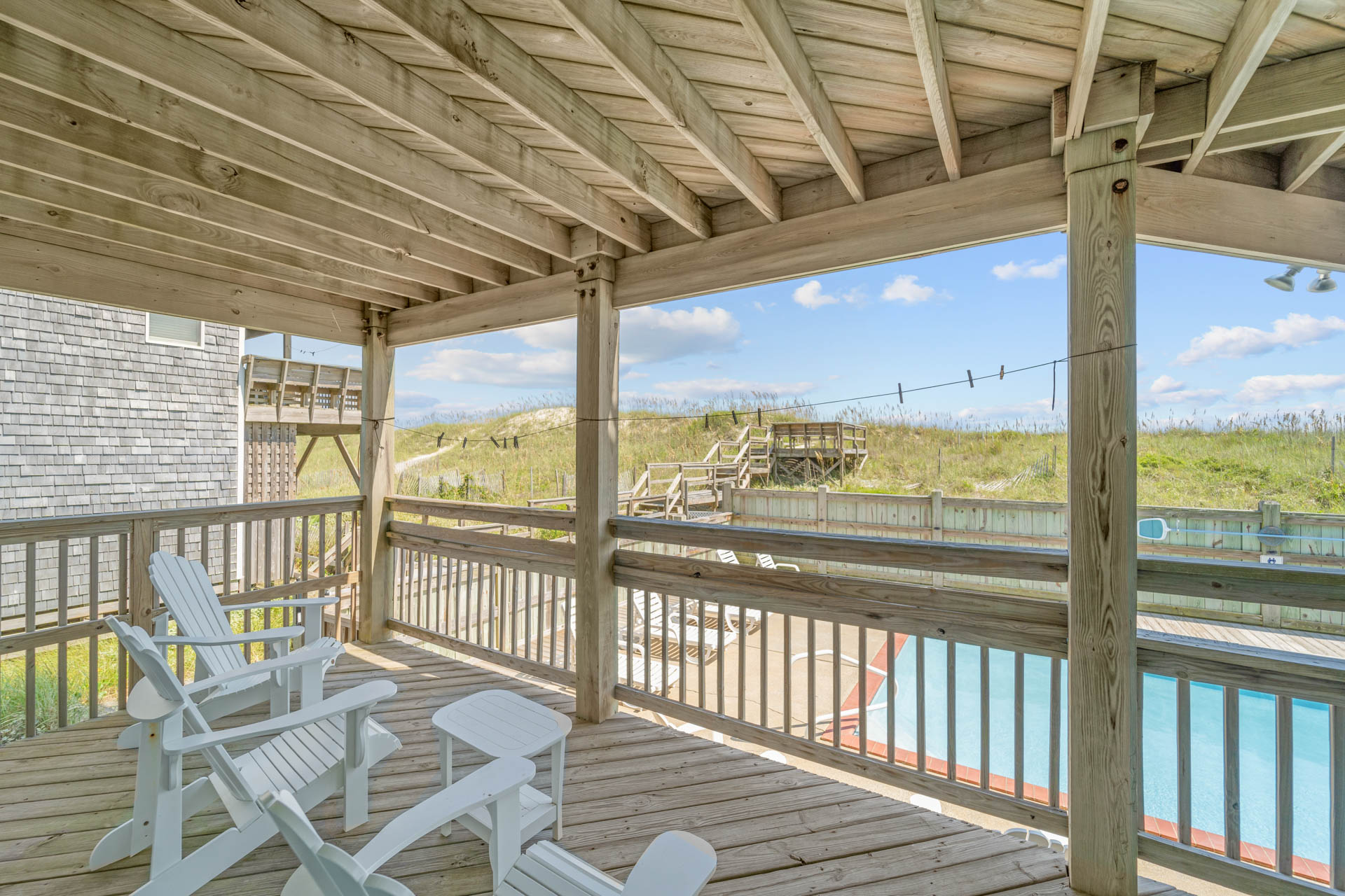 Surf Or Sound Realty 1145 Walkin On Sunshine Hatteras Deck 2 3377111