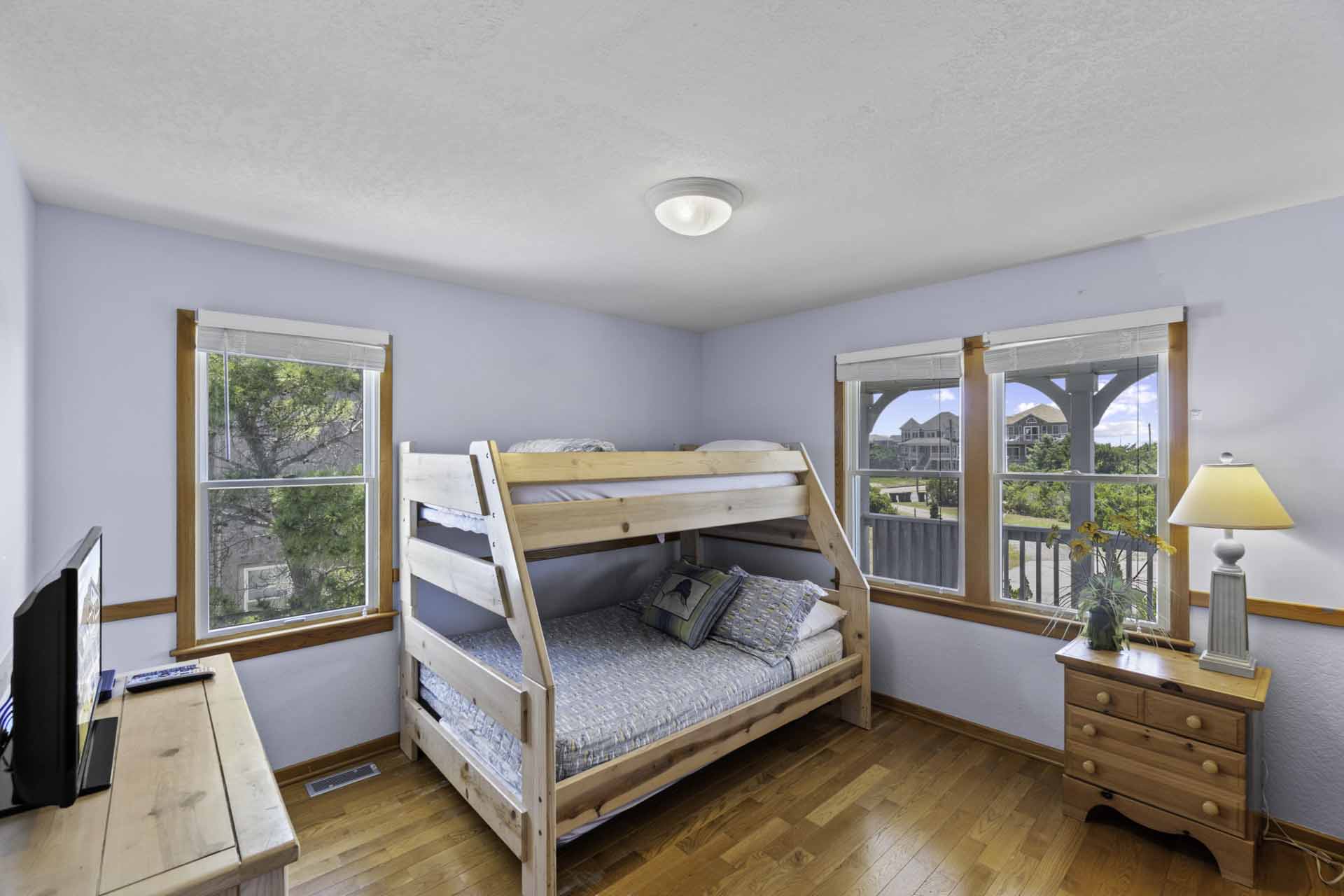 Surf Or Sound Realty 1030 Salty Paws Pyramid Bunk Bedroom 2 3365519