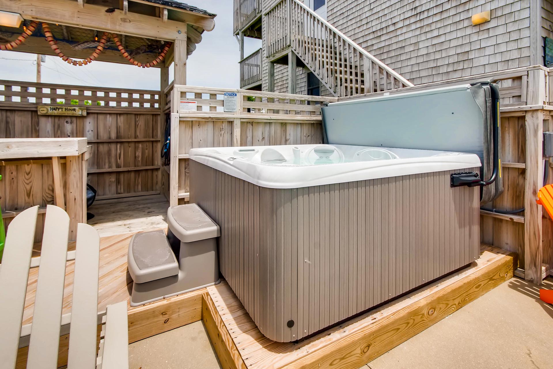 Surf Or Sound Realty Total Comfort By The Sea 490 Hot Tub 3345305