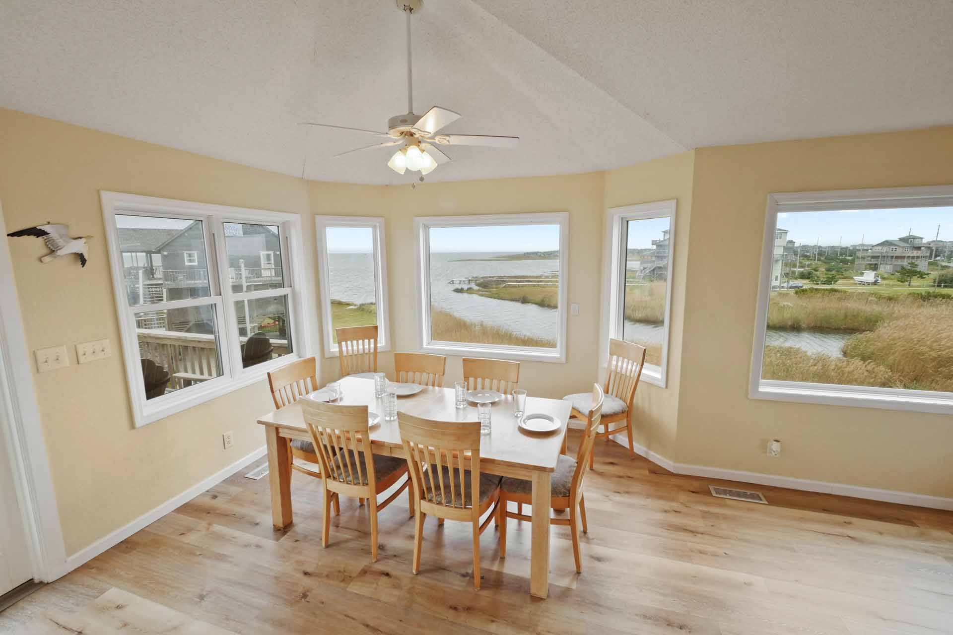 Surf Or Sound Realty 986 Star Gaze Dining Room 3 3359985