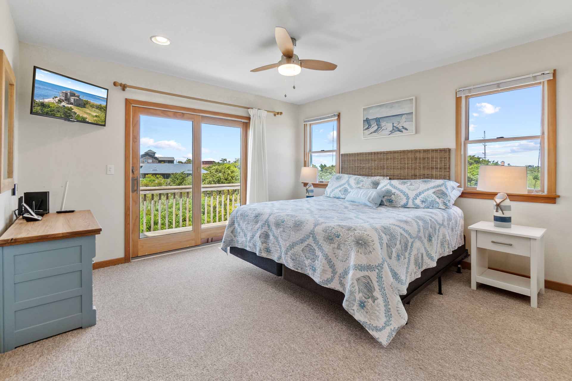 Surf Or Sound Realty 165 Aeolus King Master Bedroom 3363862