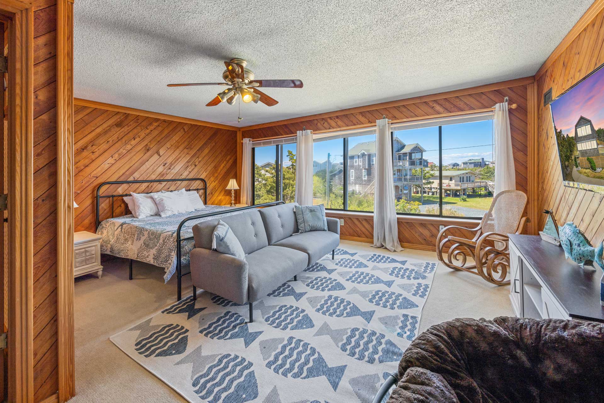 Surf Or Sound Realty 1190 Beach Day Retreat Bedroom 1 1