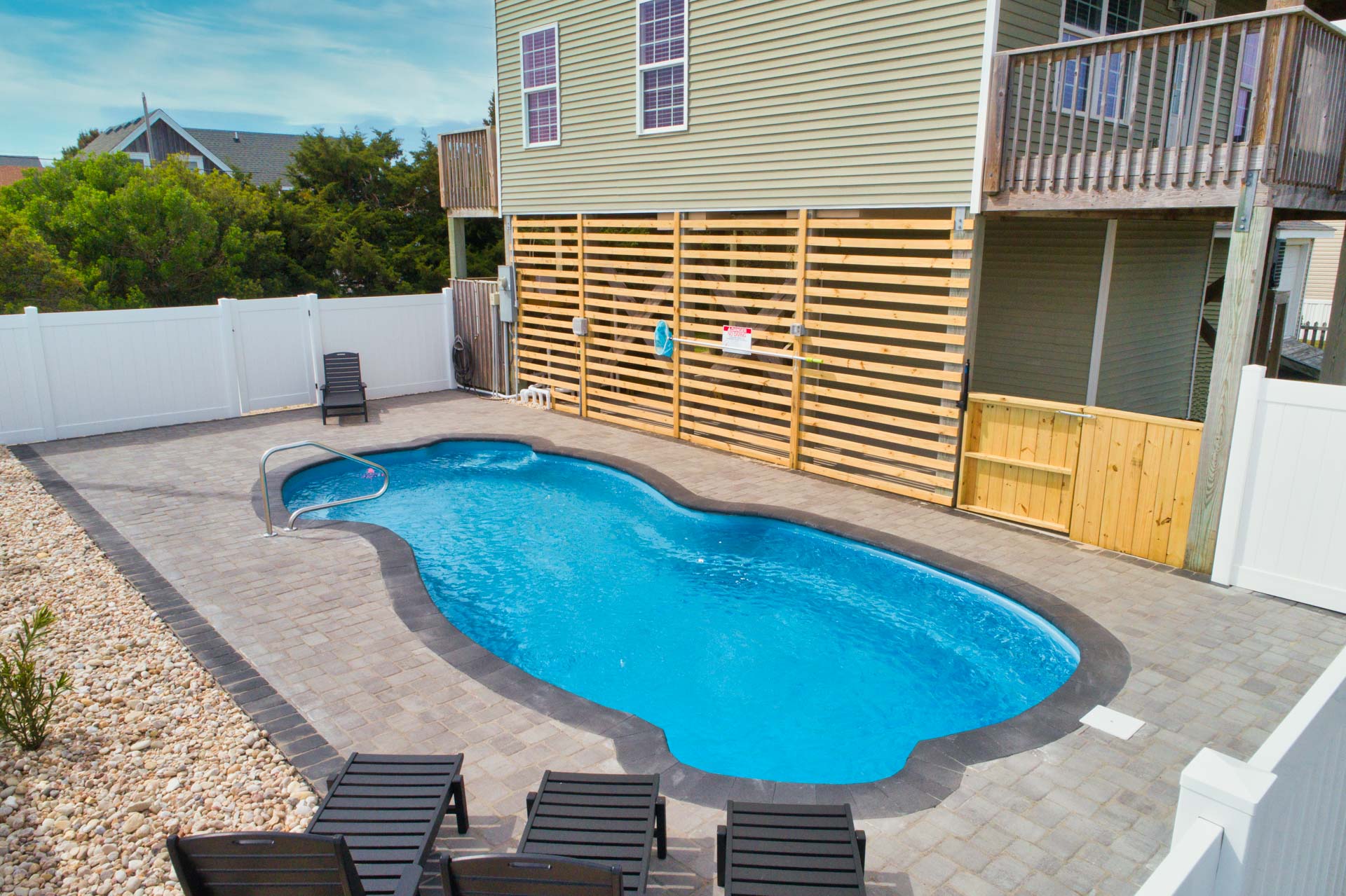 Surf Or Sound Realty 821 Safe Haven Exterior Pool 1 3372505